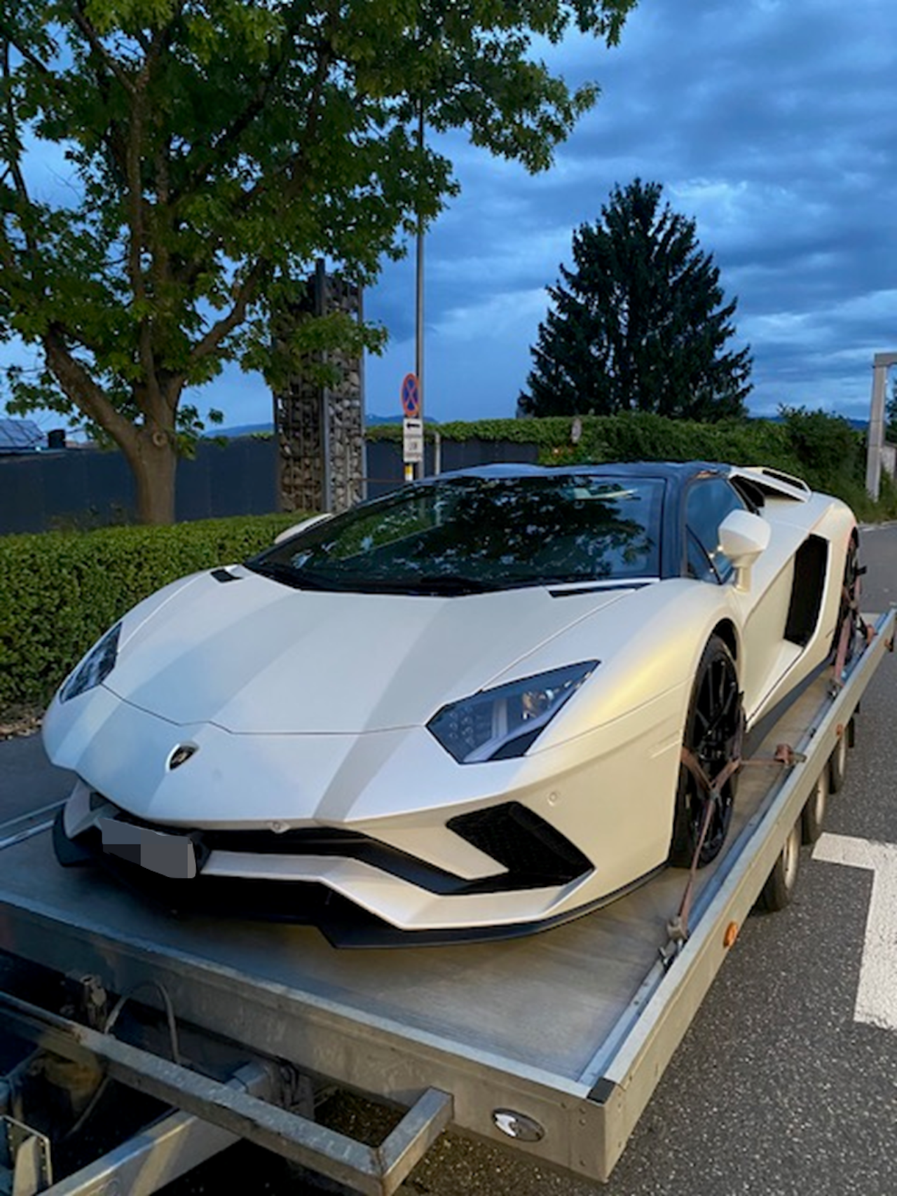 Heute.at - Serbe muss 114.000 Euro für Lambo-Fahrt zahlen