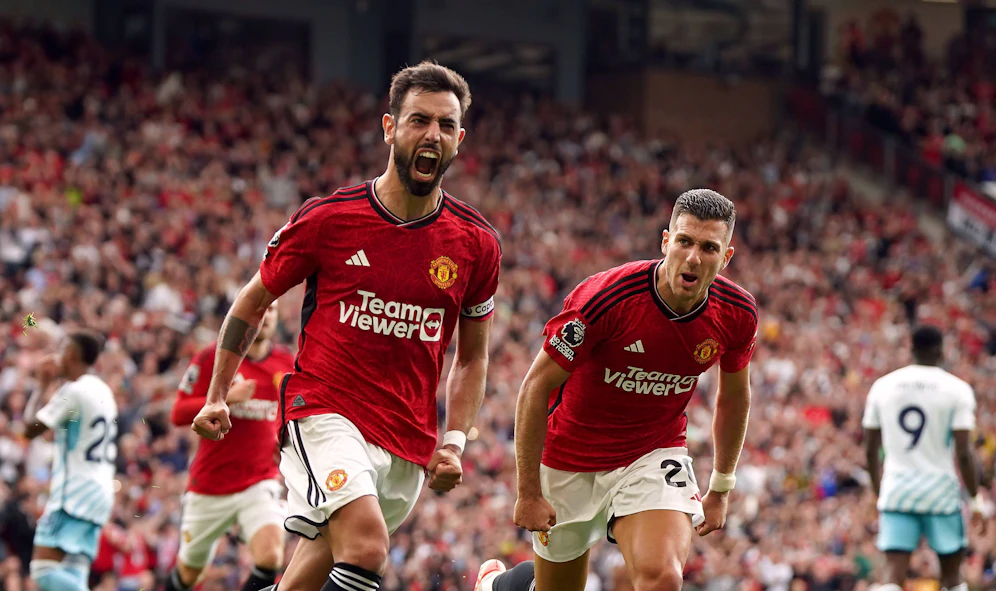 Manchester United verwandelt einen 0:2-Rückstand noch in einen Sieg. 