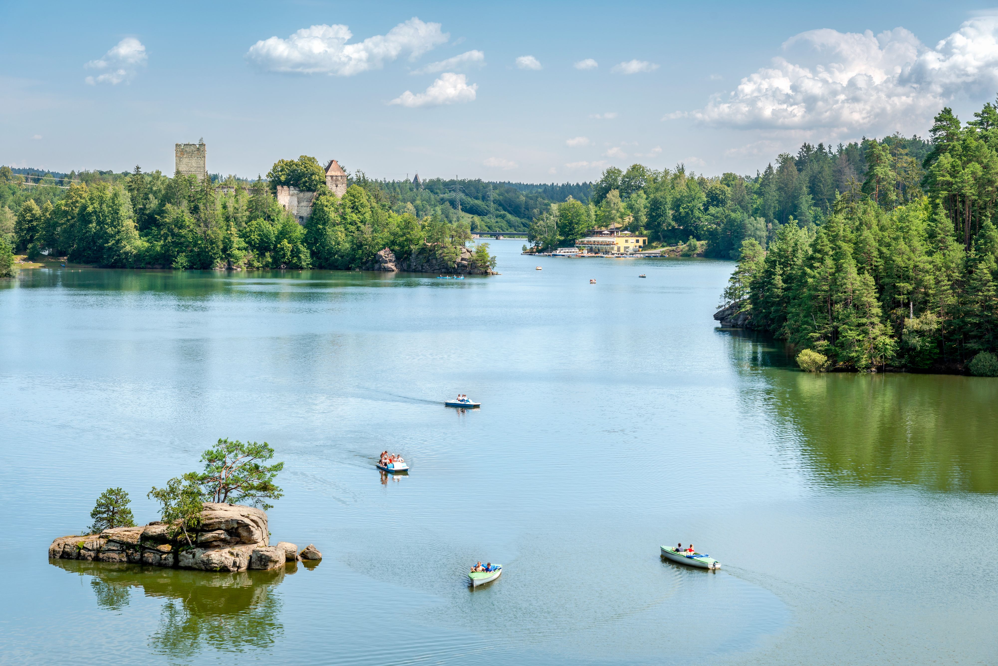 Derzeit wird abgeraten, im Stausee Ottenstein schwimmen zu gehen.