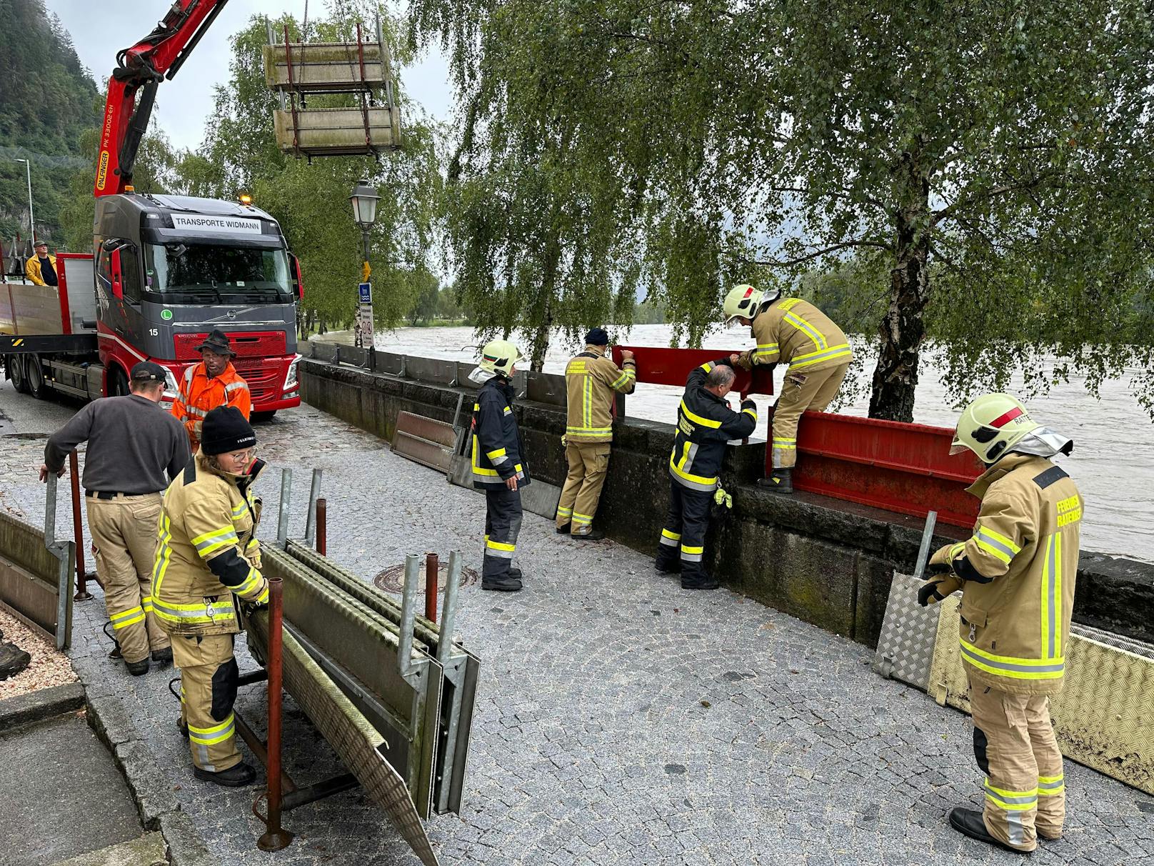 In Tirol herrscht bereits Hochwasser-Alarm.