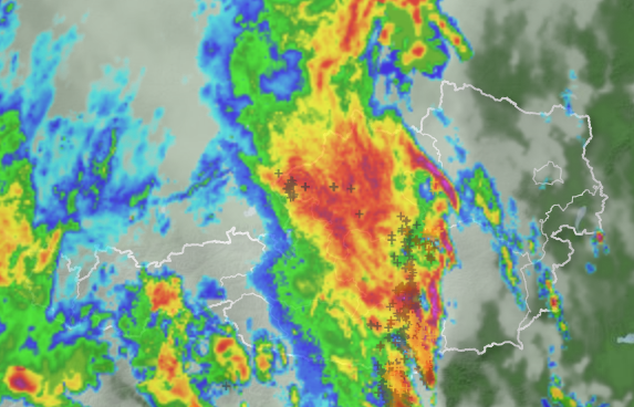 Eine Gewitter-Schneise hat sich über Österreich gelegt. Am Abend und in der Nacht auf Dienstag erfasst diese auch den gesamten Osten.