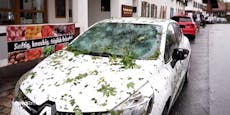"Wie im Krieg" – Hagelsturm verwüstet Hunderte Autos