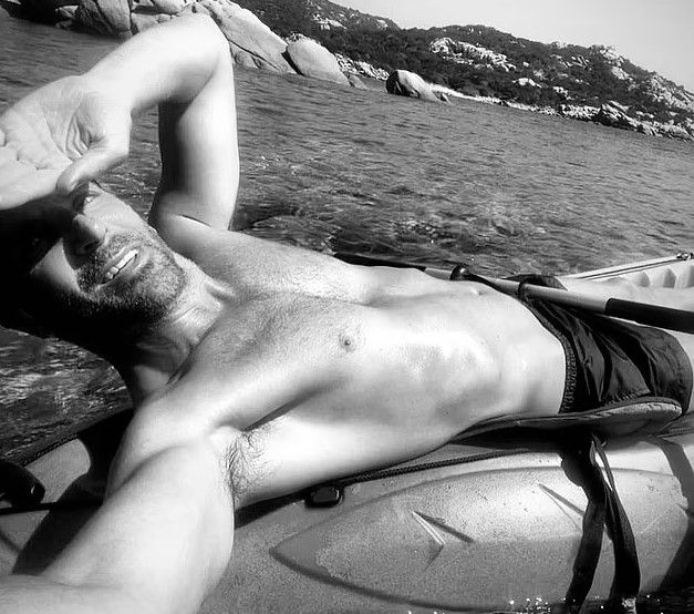 Dieses sexy Foto von Cooper teilte Irina Shayk auf Instagram.