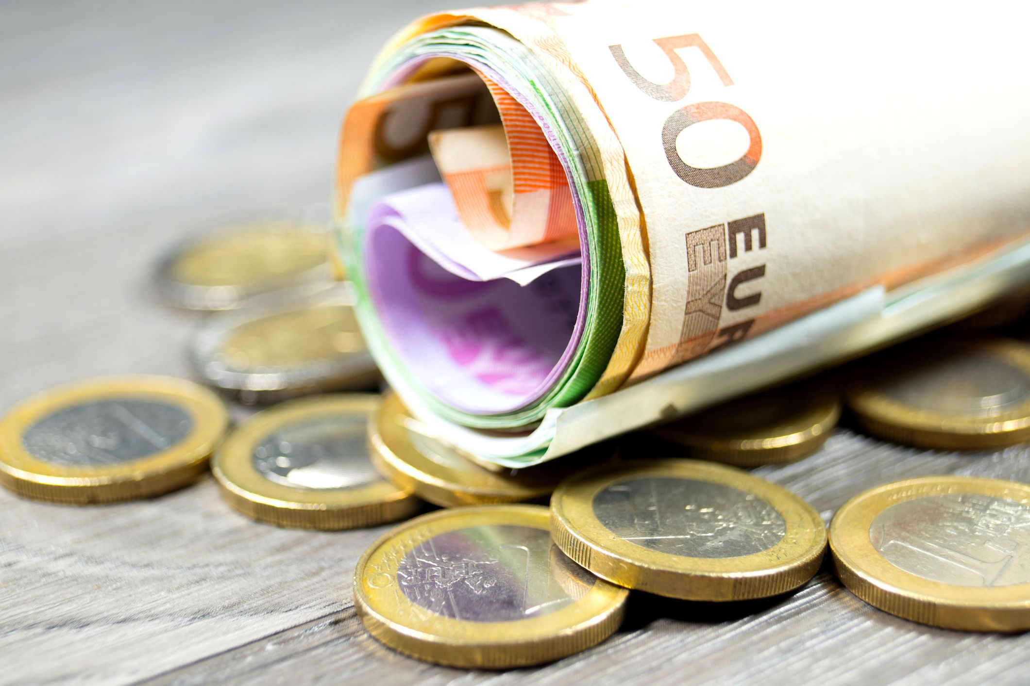 Die Betrüger haben es nur auf eines abgesehen: dein Geld und Erspartes. 