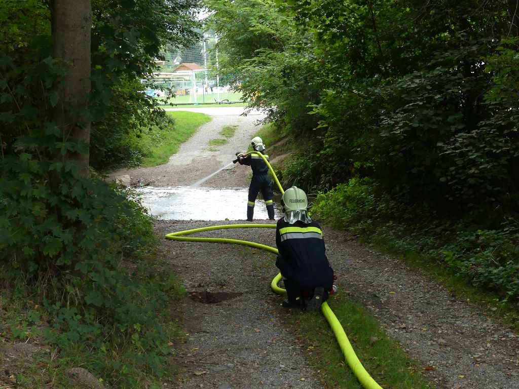 Gülle-Alarm in Maria Anzbach: Feuerwehr im Einsatz