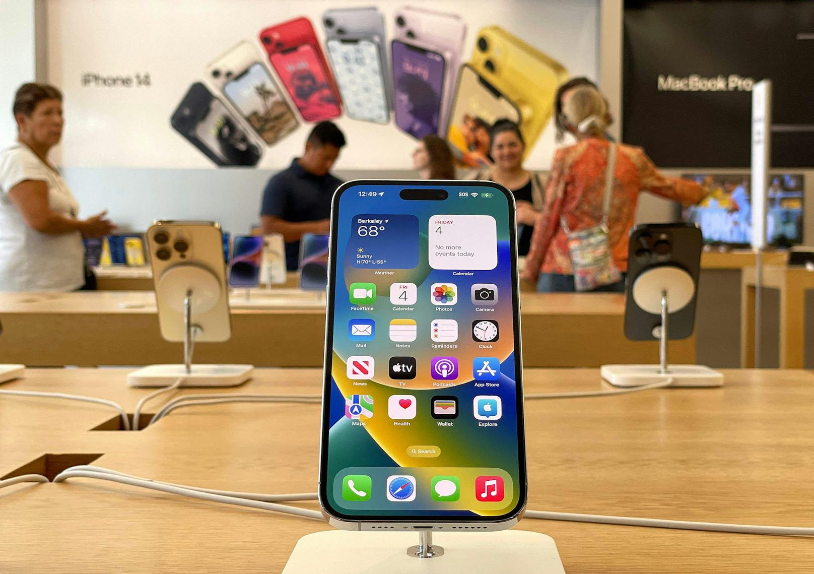 Apple streicht bei iPhone 15 Farben – und wird teurer