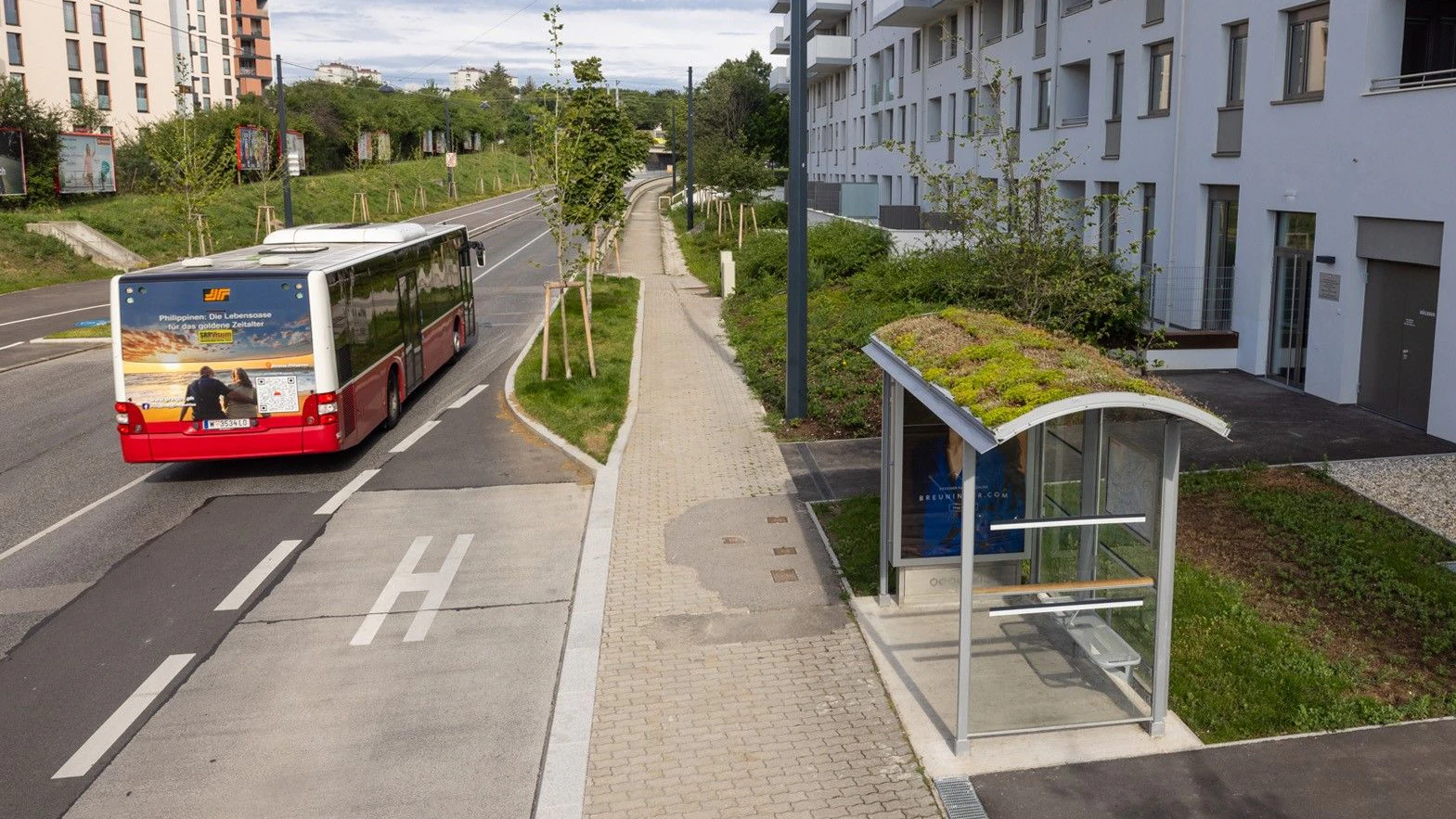 Das neue Wartehäuschen in der Atzgersdorfer Straße
