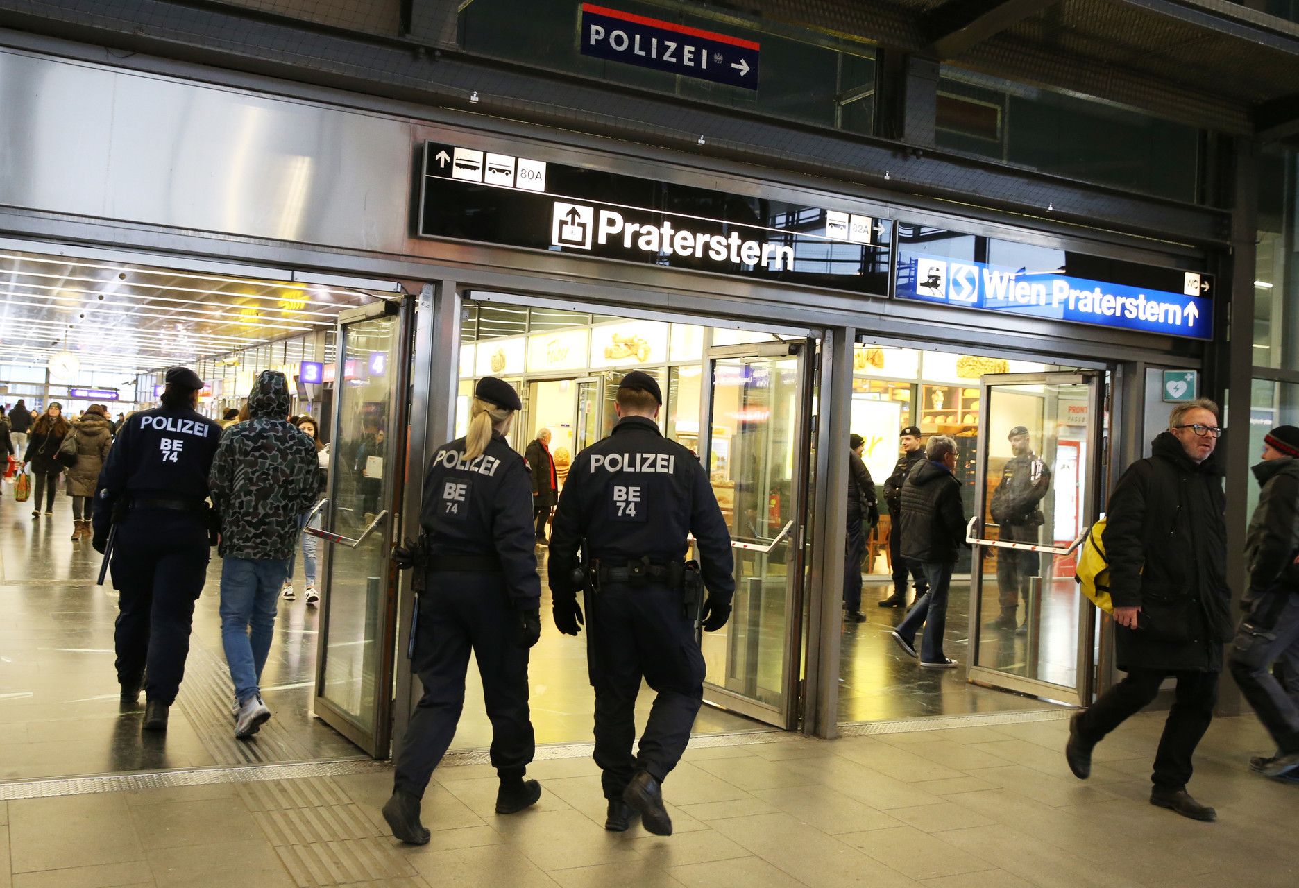 Polizei stellte im Vorjahr 101 Waffen am Praterstern sicher. (Symbolbild)