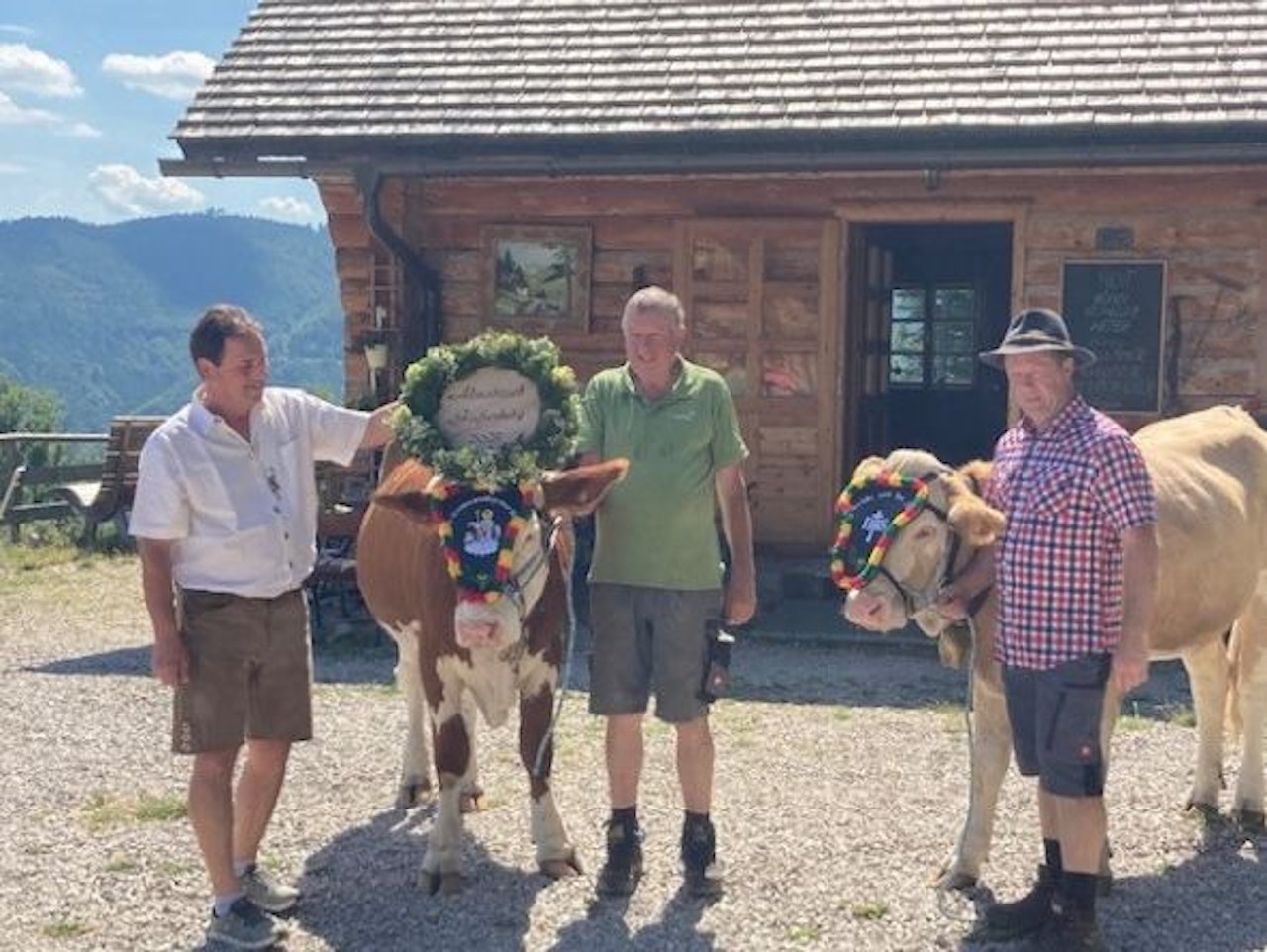 Heute.at - Almabtrieb! Feierlicher Festzug im Pielachtal