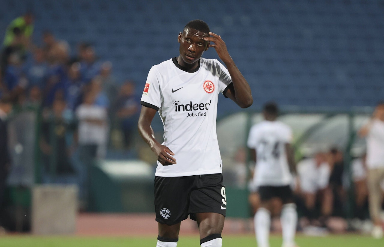 Heute.at - Wechsel-Posse eskaliert: Erpresst Kolo Muani Frankfurt?