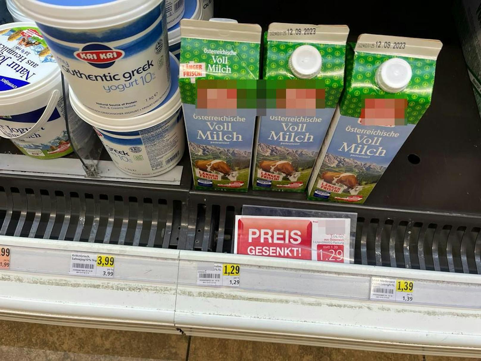 Die Billigmilch ist billiger, der Unterschied ist nicht eklatant.