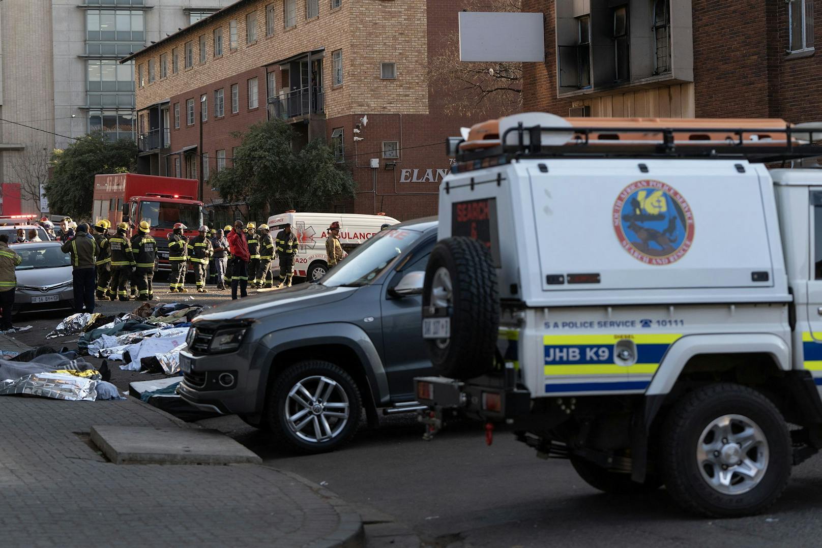 42 Tote, Dutzende Verletzte – Großbrand in Johannesburg