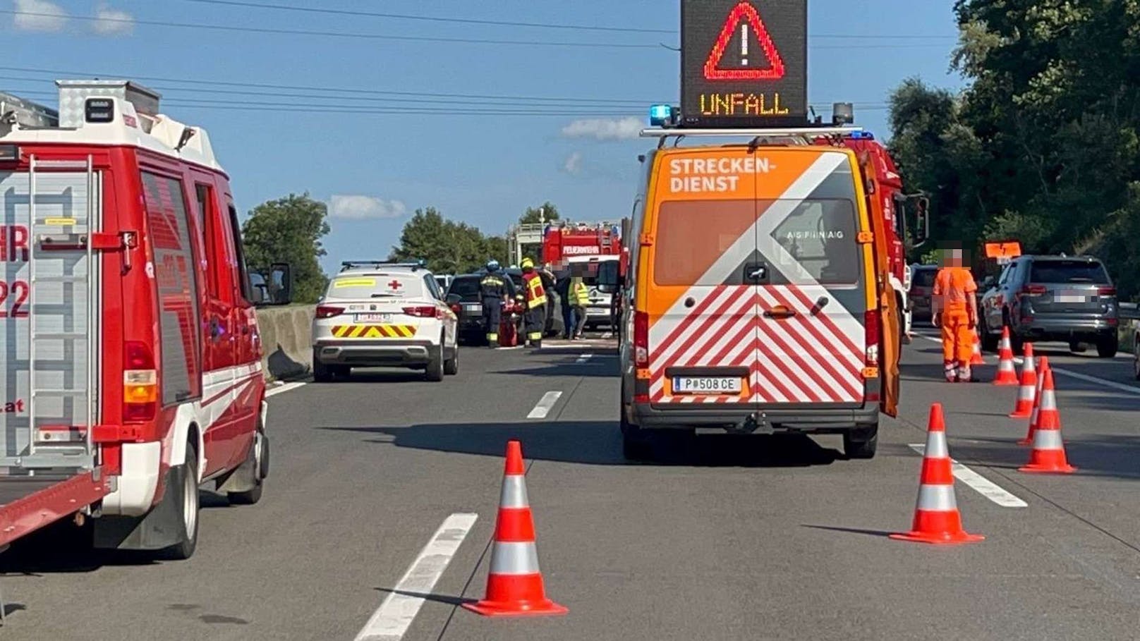 Großeinsatz für Rettung, Feuerwehr und Polizei ...