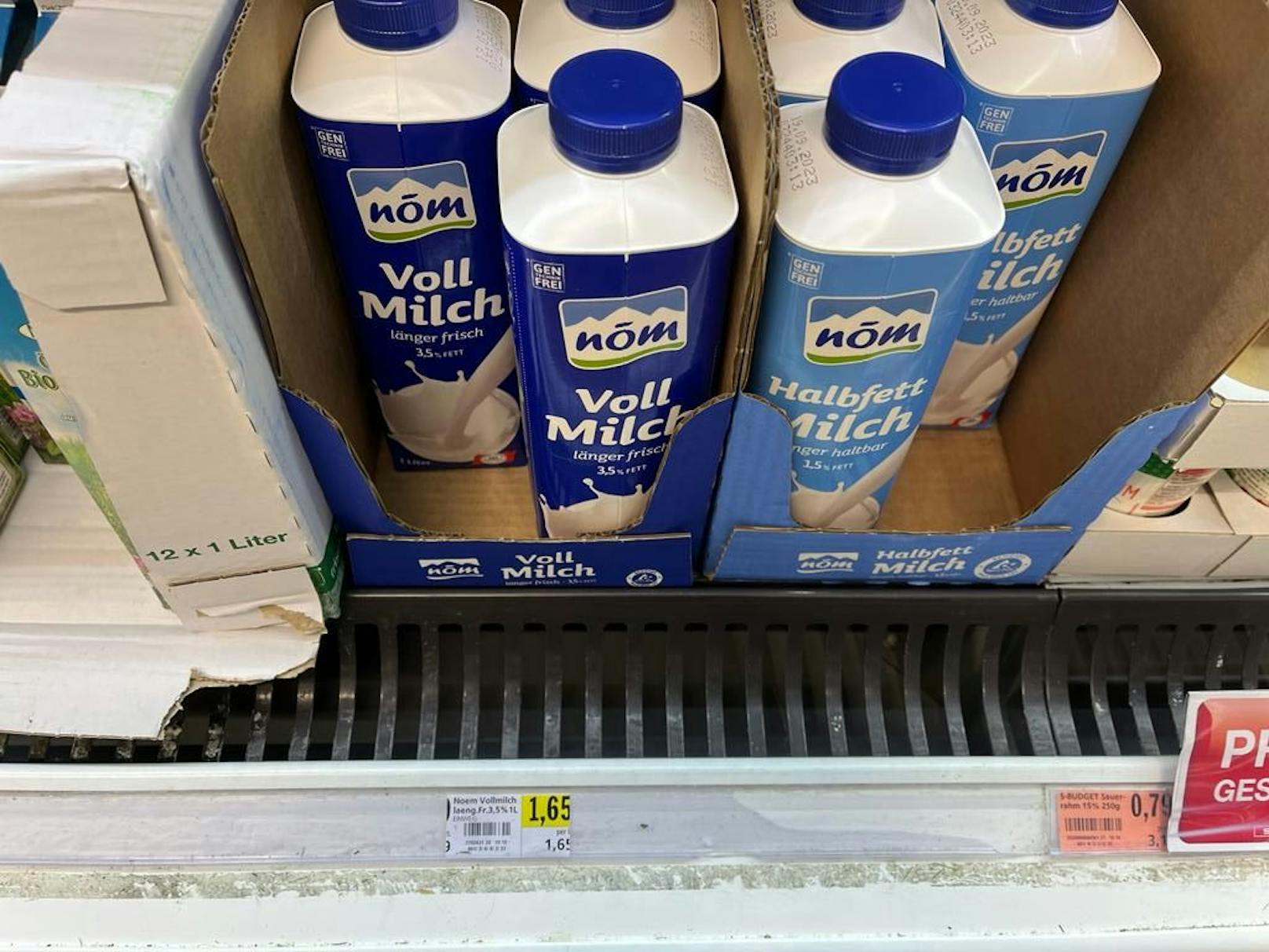 Milch: Auch hier kostet die Marke mehr.