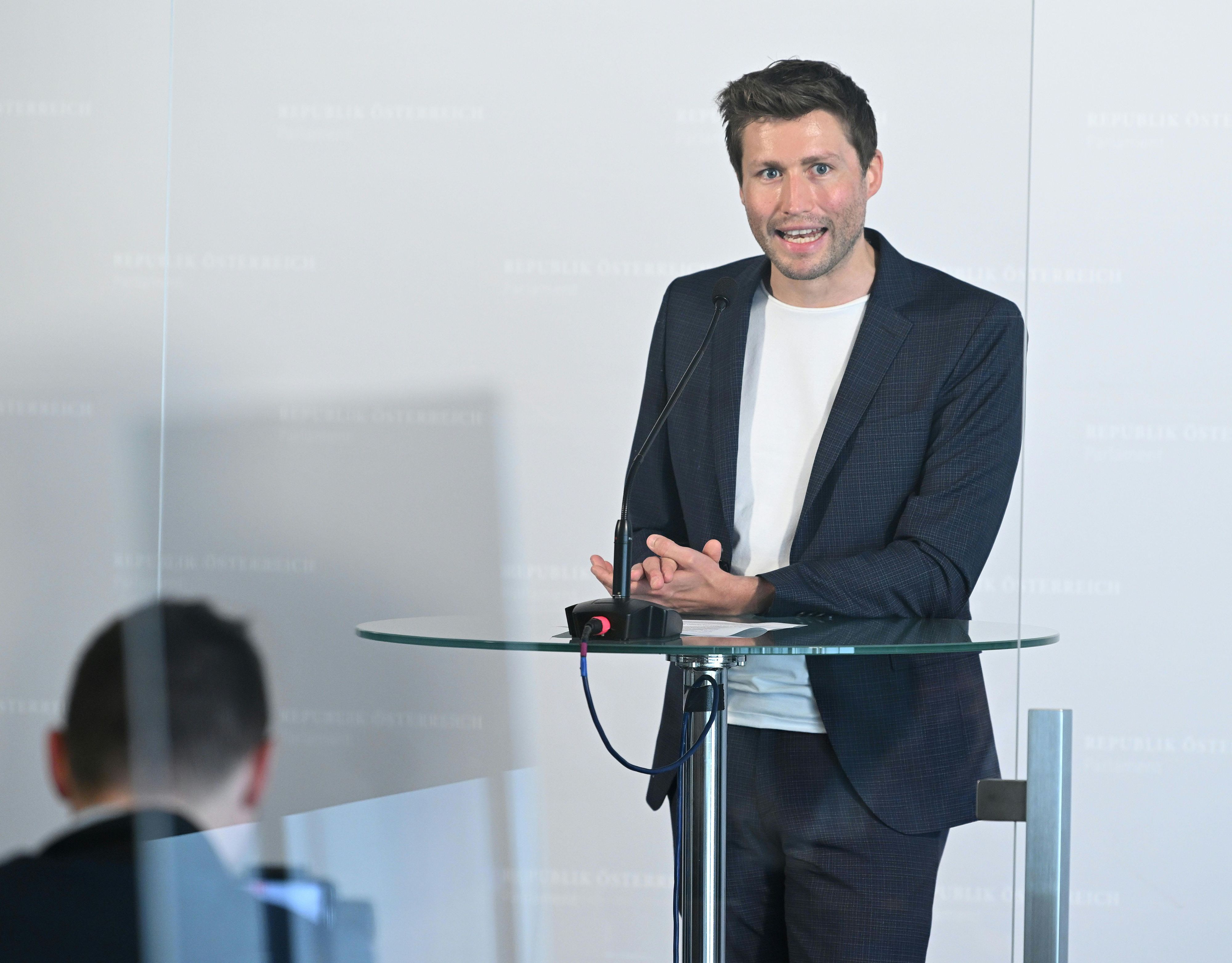 Der Grüne Sicherheitssprecher David Stögmüller fordert die Beobachtung der freiheitlichen Jugendlichen durch den Verfassungsschutz.