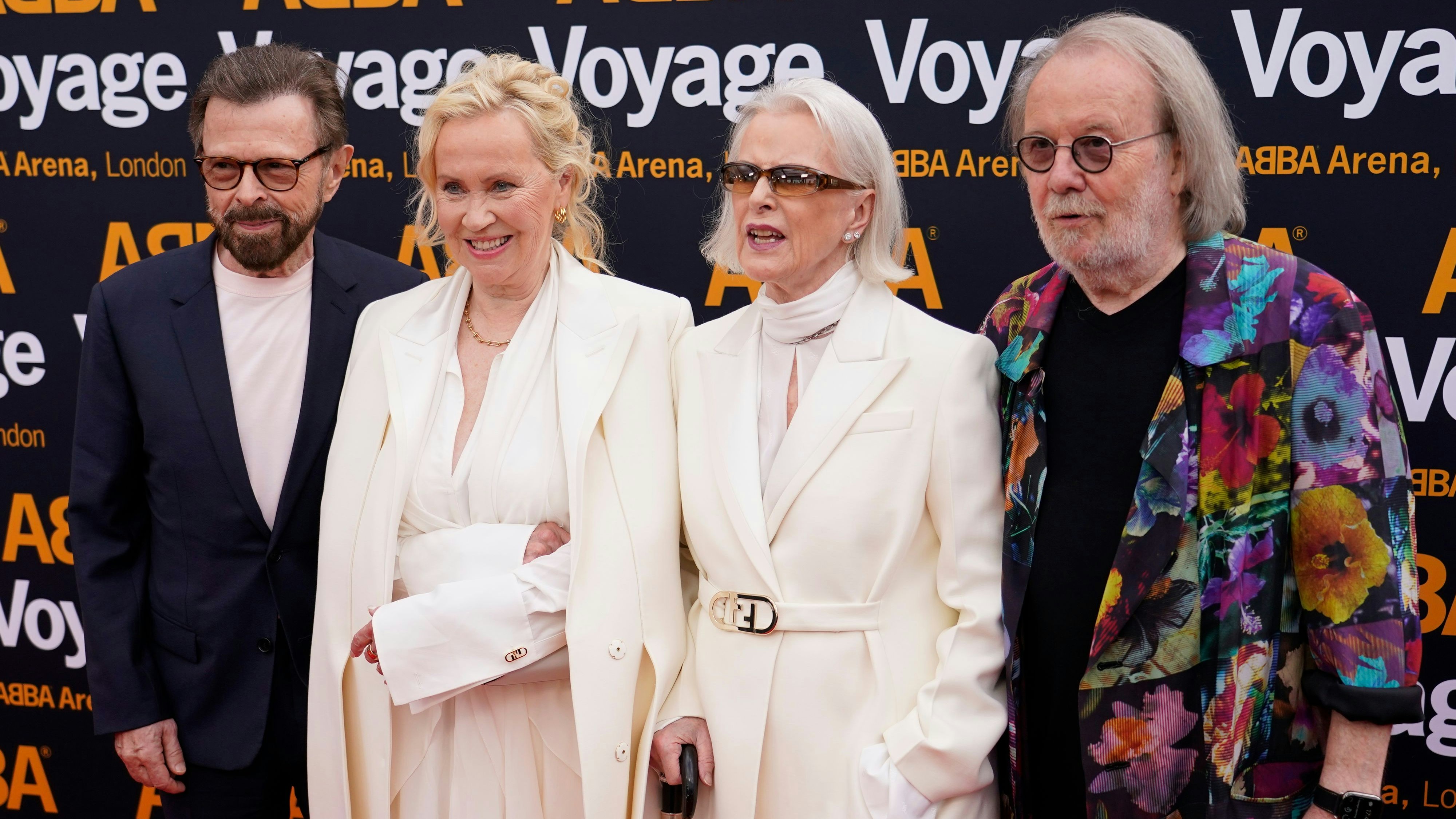 Download von www.picturedesk.com am 31.08.2023 (09:31).  Members of ABBA, from left, Bjorn Ulvaeus, Agnetha Faltskog, Anni-Frid Lyngstad and Benny Andersson arrive for the ABBA Voyage concert at the ABBA Arena in London, Thursday May 26, 2022. ABBA is releasing its first new music in four decades, along with a concert performance that will see the "Dancing Queen" quartet going entirely digital. The virtual version of the band will begin a series of concerts on Thursday. (AP Photo/Alberto Pezzali) - 20220526_PD9445 - Rechteinfo: Rights Managed (RM)