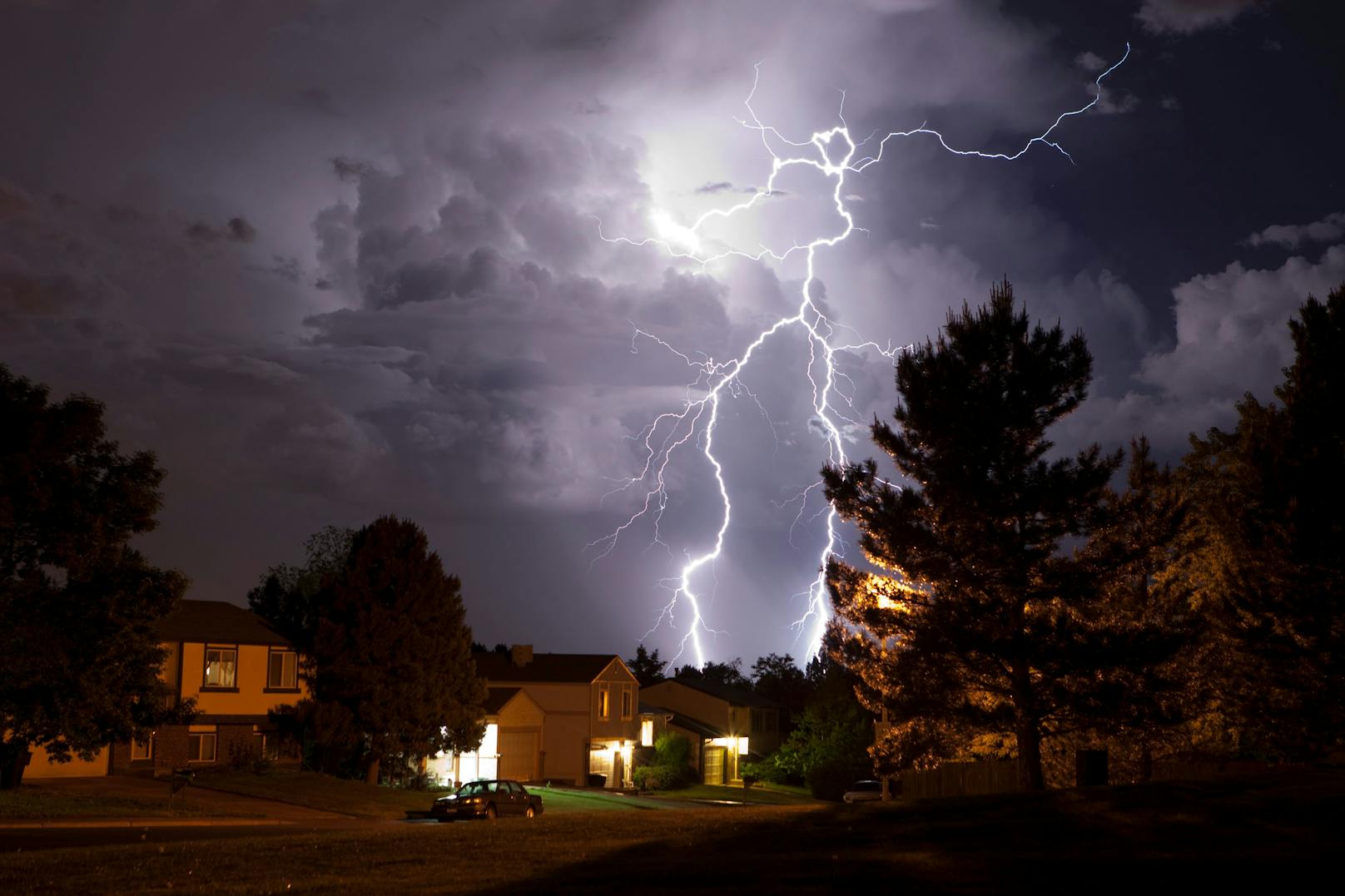 Nur der Sonntag bringt Gewitter nach Österreich – diese fallen dann aber kräftig aus.