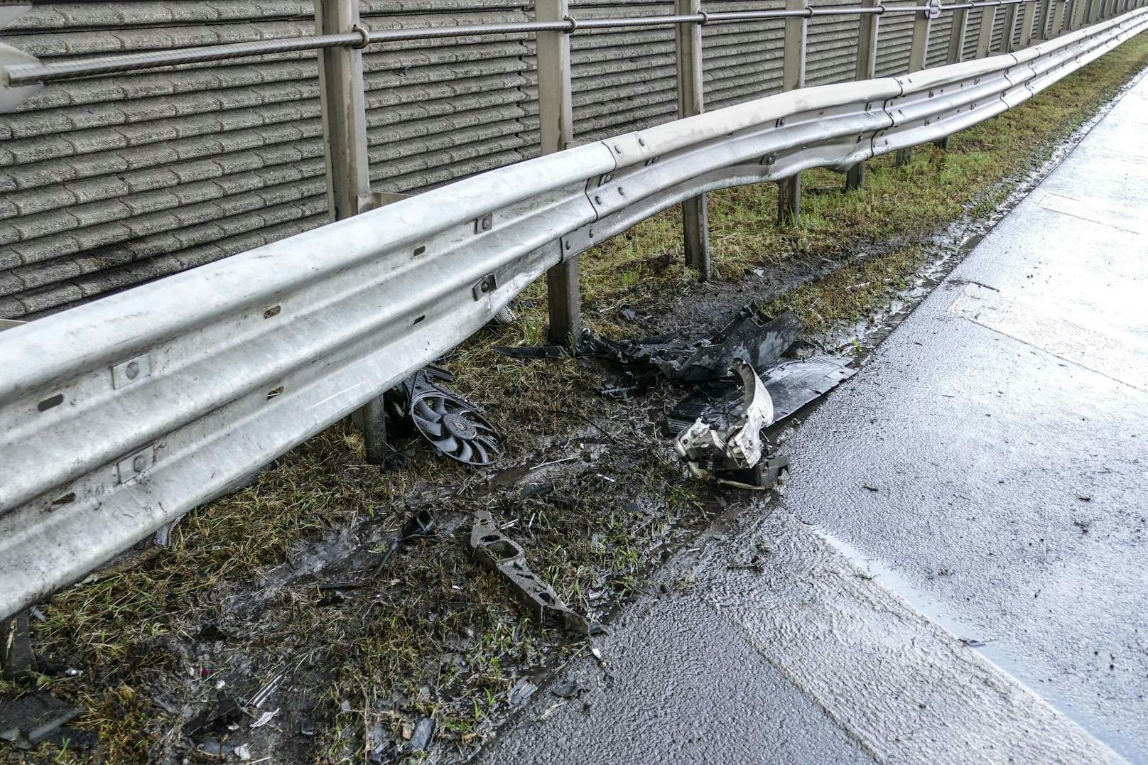 Die Feuerwehr übernahm die Fahrzeugbergung.