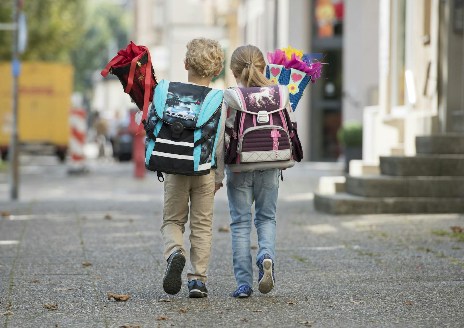 Das neue Schuljahr bringt erneut mehr Schulanfänger und Schulanfängerinnen und ein leichtes Plus bei den Gesamtschülerzahlen.