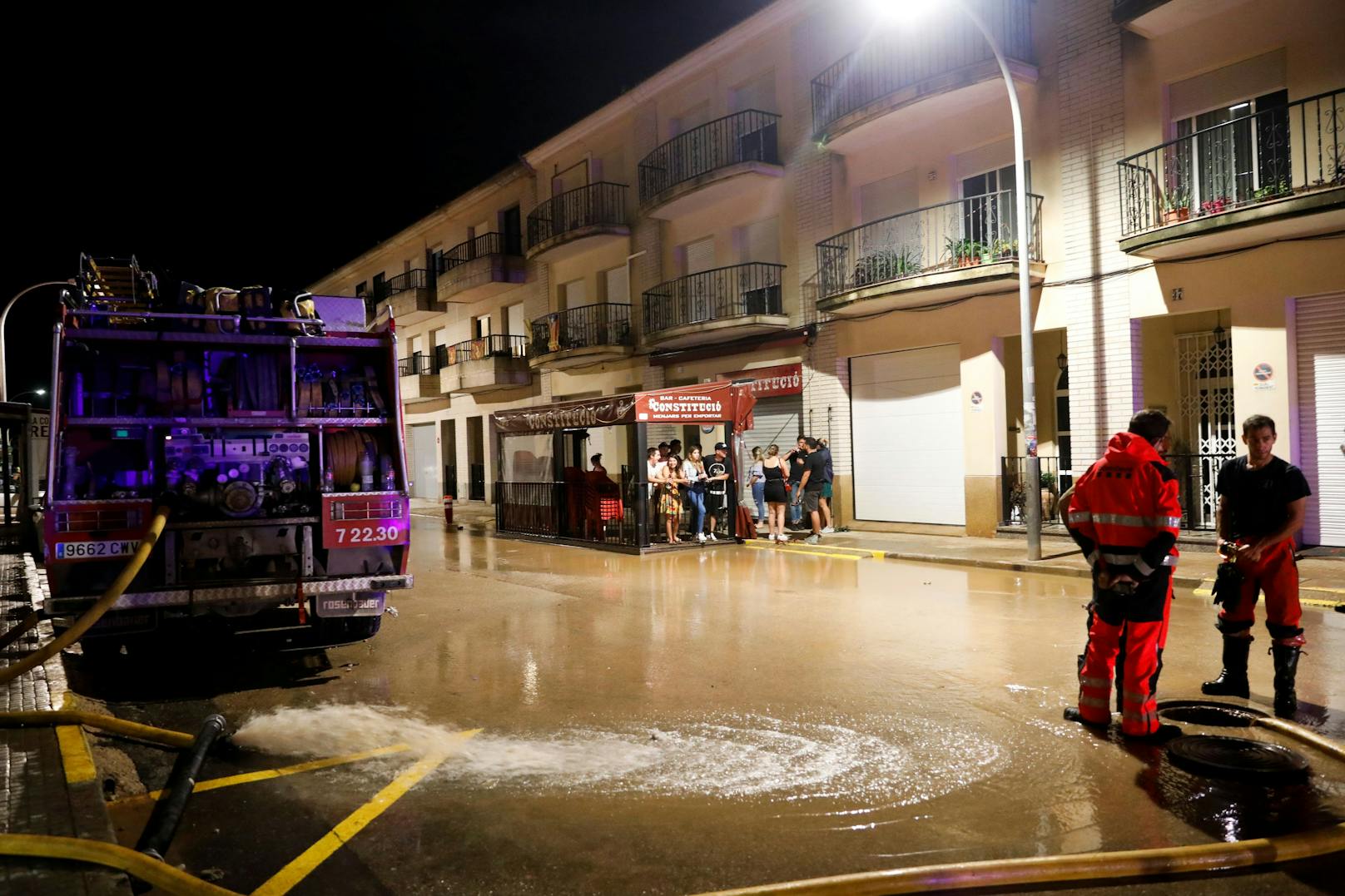 Der Zugsverkehr zwischen Valencia und Barcelona wurde wegen des Regens eingestellt.