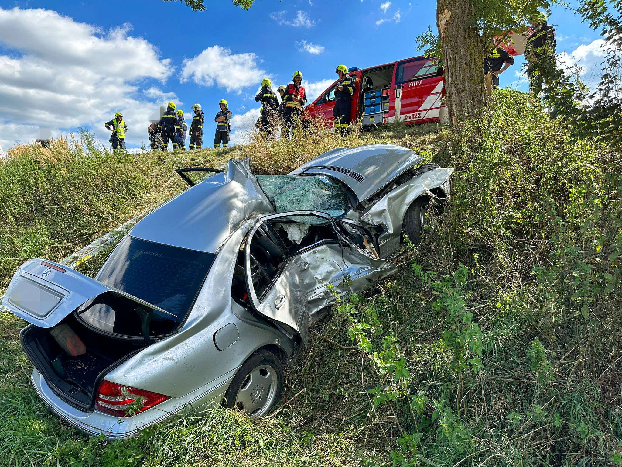 Schwerer Unfall im Bezirk St. Pölten forderte zwei Verletzte