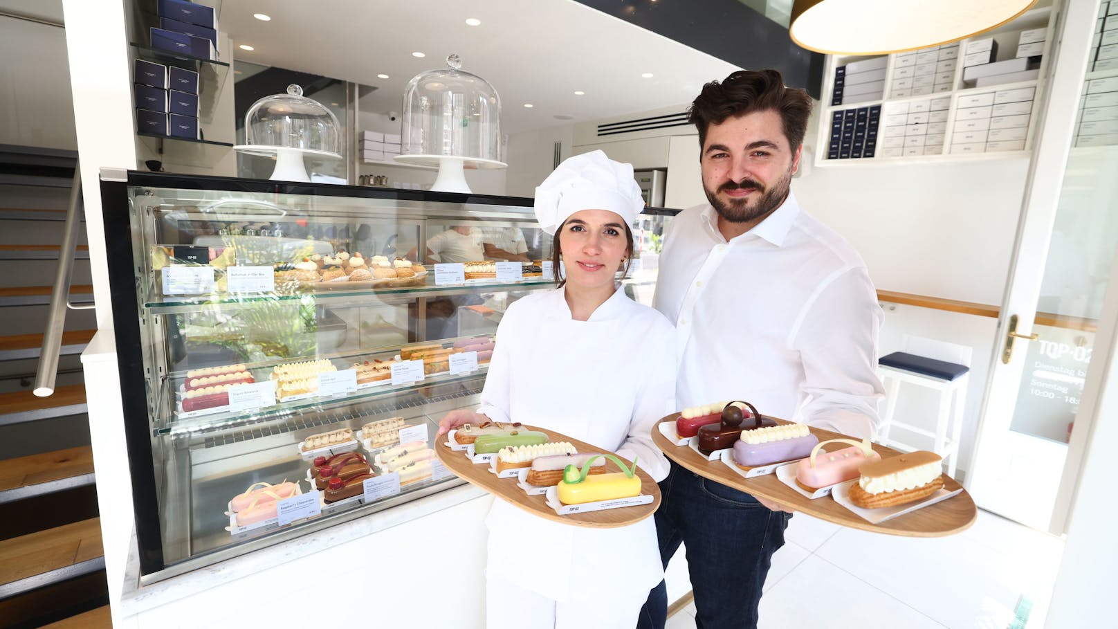 Laura Top (29) und ihr Mann Alexandru (32) haben sich der Patisserie verschrieben. Aus Paris haben sie die Idee der Specialty Éclairs mitgebracht.