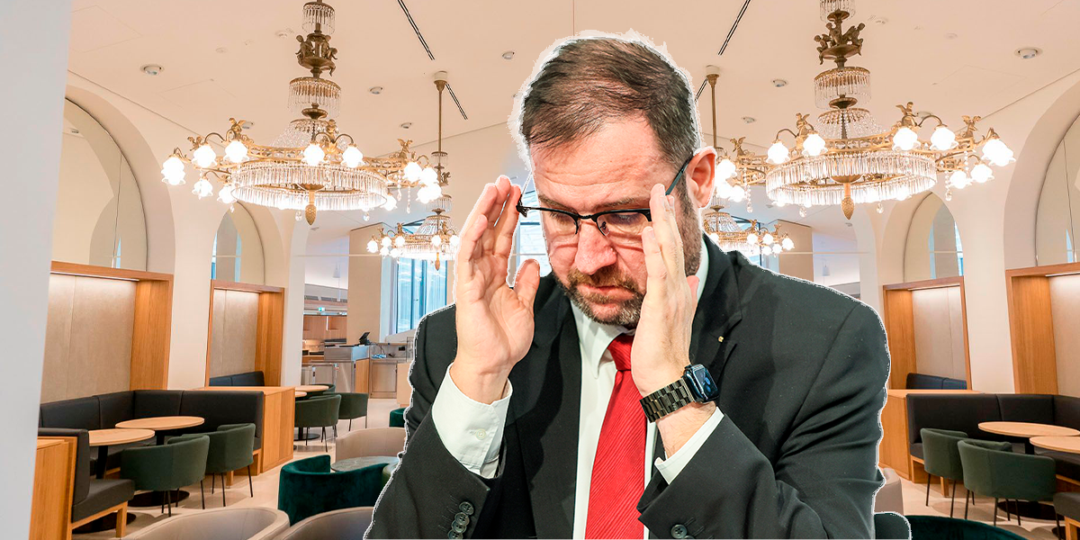 Das Kelsen-Restaurant im Parlament beendet die Fine-Dining-Schiene am Abend. FPÖ-Generalsekretär <strong>Christian Hafenecker</strong> hat einen Schuldigen gefunden.