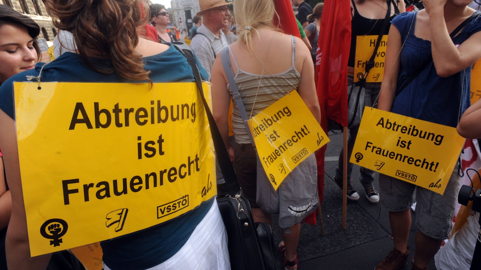 Der Plan eines "Schwangerschaftsabbruchregisters" sorgt in Tirol für Diskussionen. 