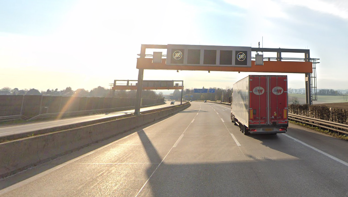 Könnte bald der Vergangenheit angehören: der umstrittene Lufthunderter auf der A1 in Oberösterreich.