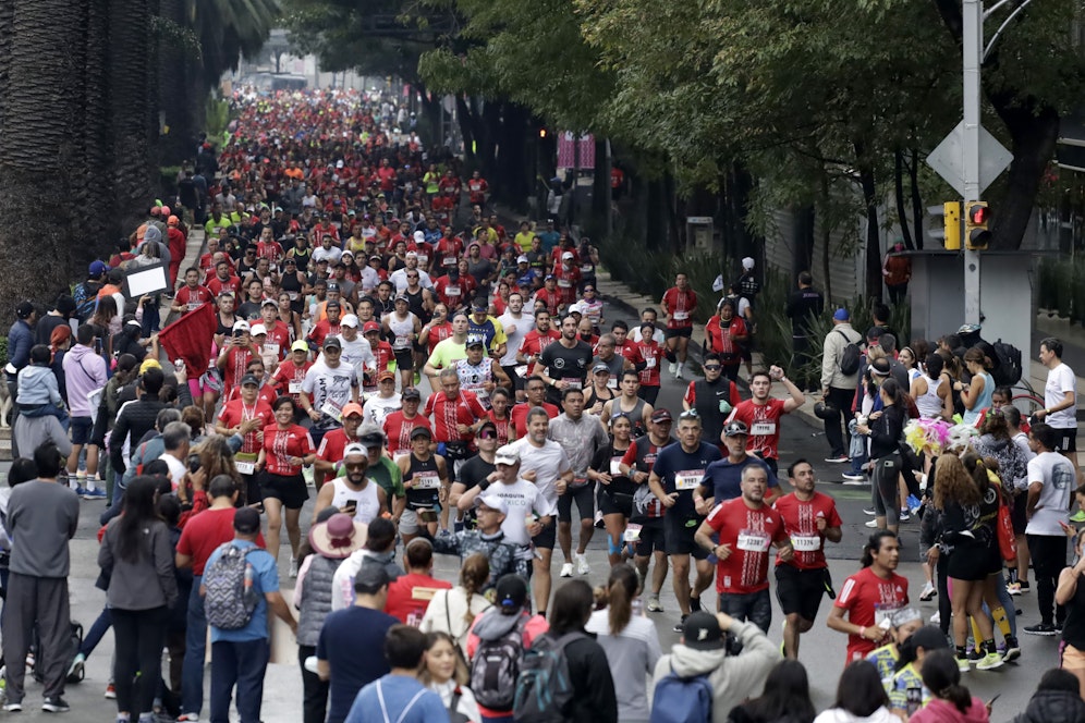 Läufer-Massen beim Mexiko-City-Marathon.