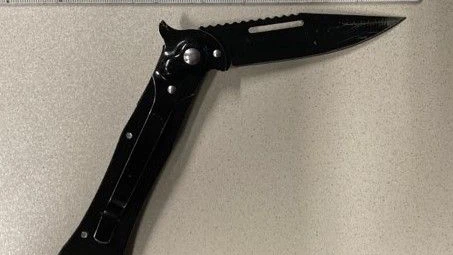 Das Messer wurde sichergestellt.