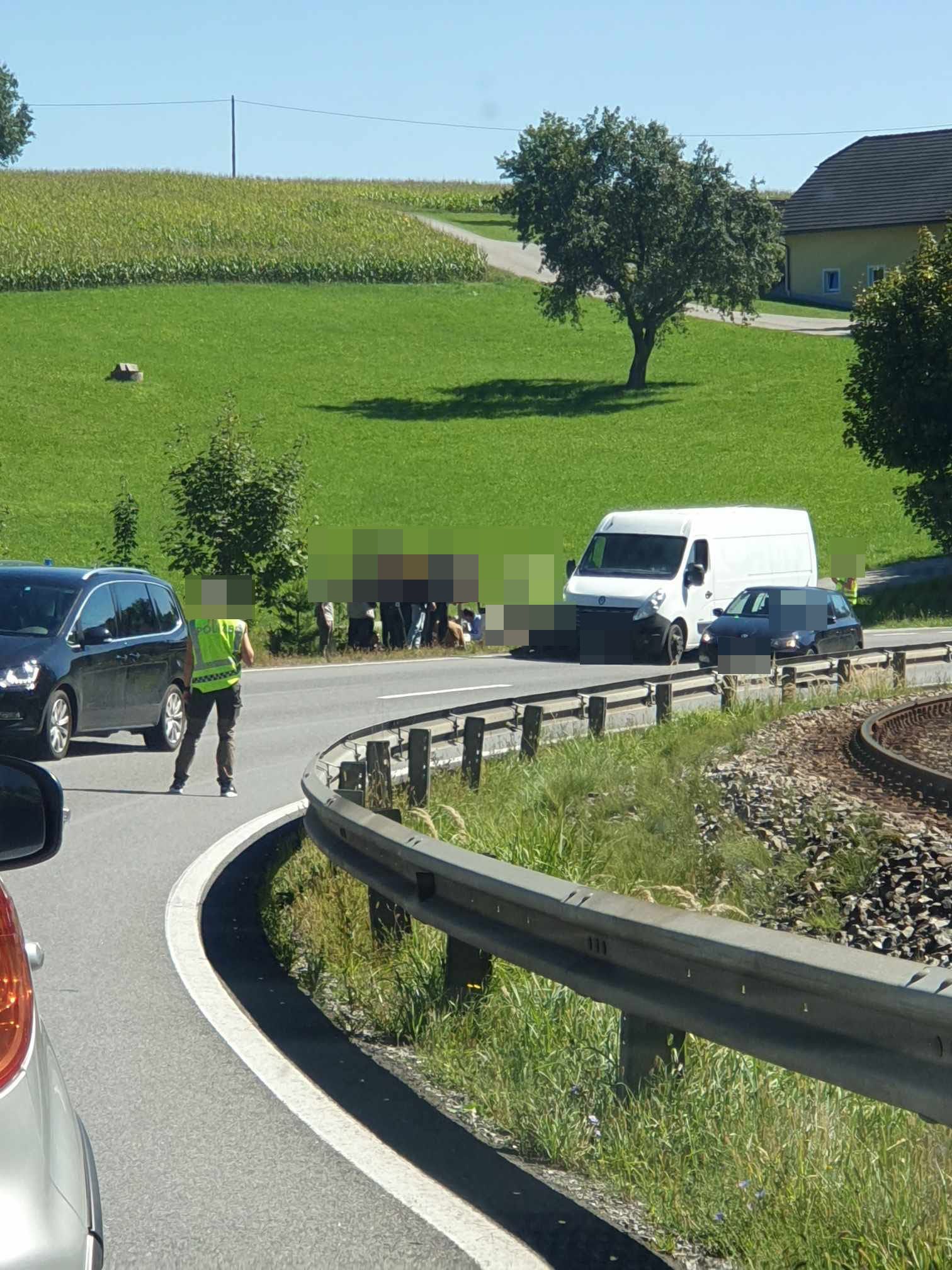 Der weiße Kastenwagen wurde nur wenige Kilometer von Linz entfernt gestoppt.