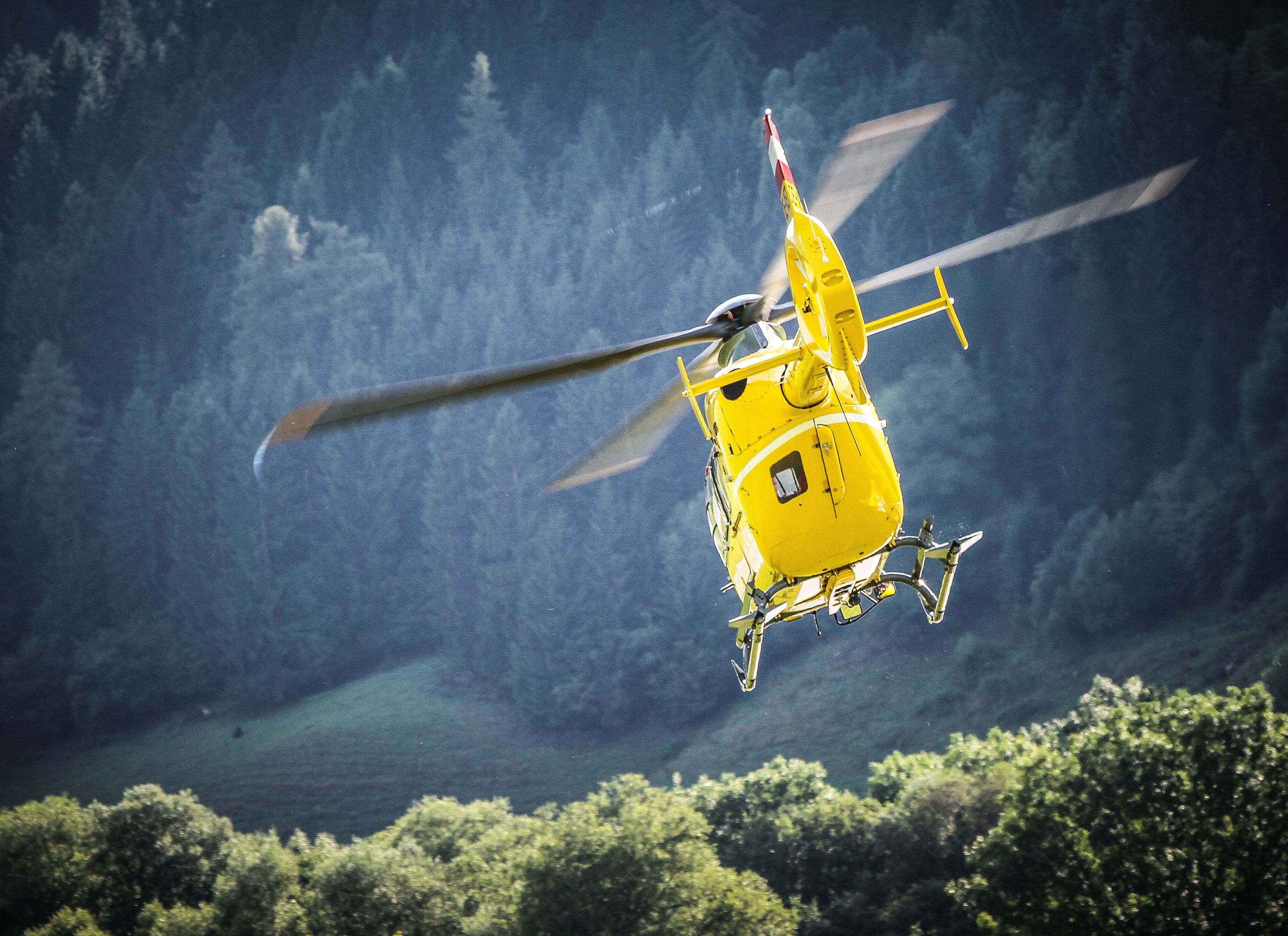 Eine 60-Jährige musste mit dem Rettungshubschrauber C12 ins LKH-Graz geflogen werden.