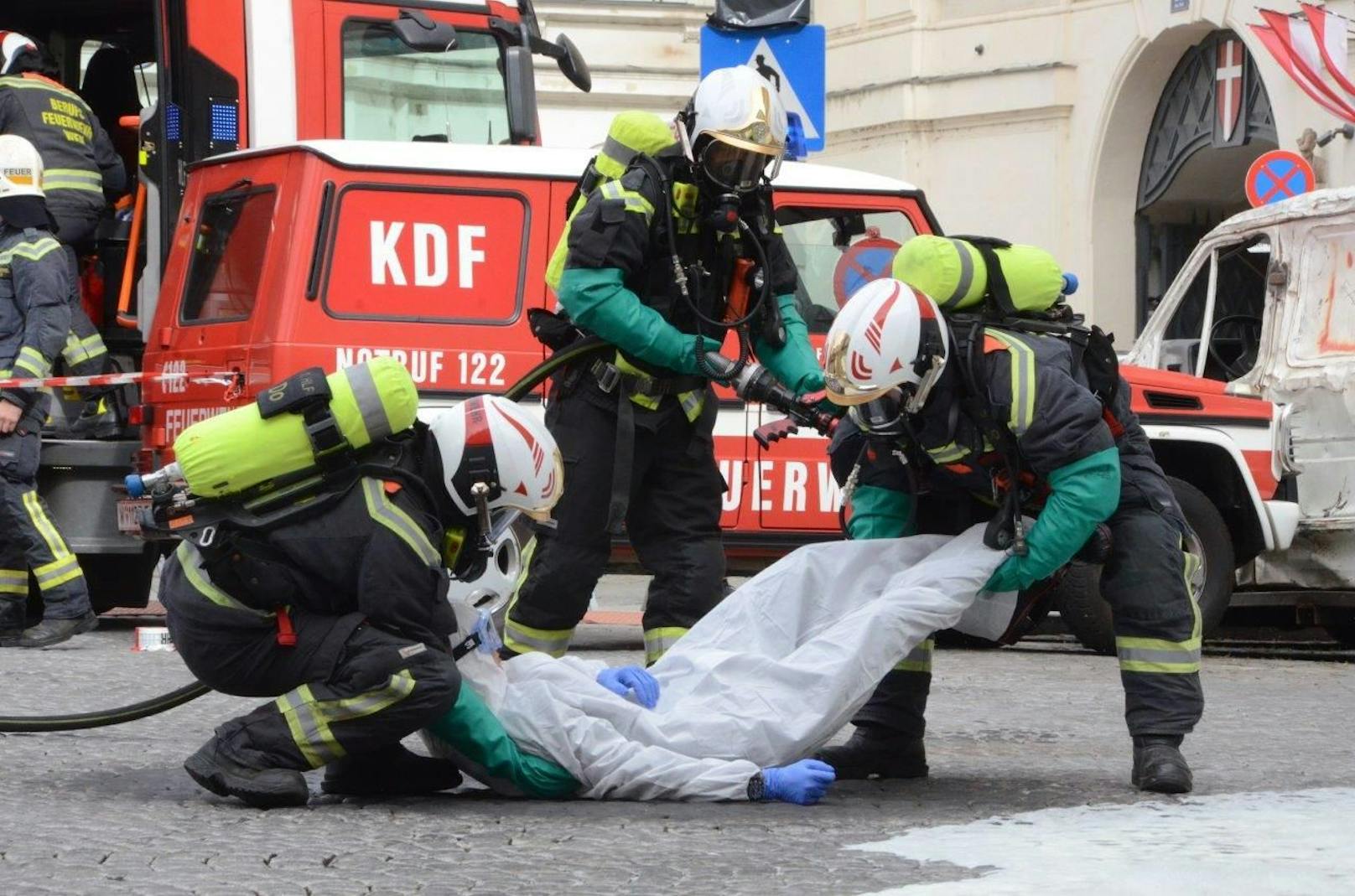 Bei den Vorführungen können Besucher erfahren, was alles zur Arbeit der Berufsfeuerwehr gehört