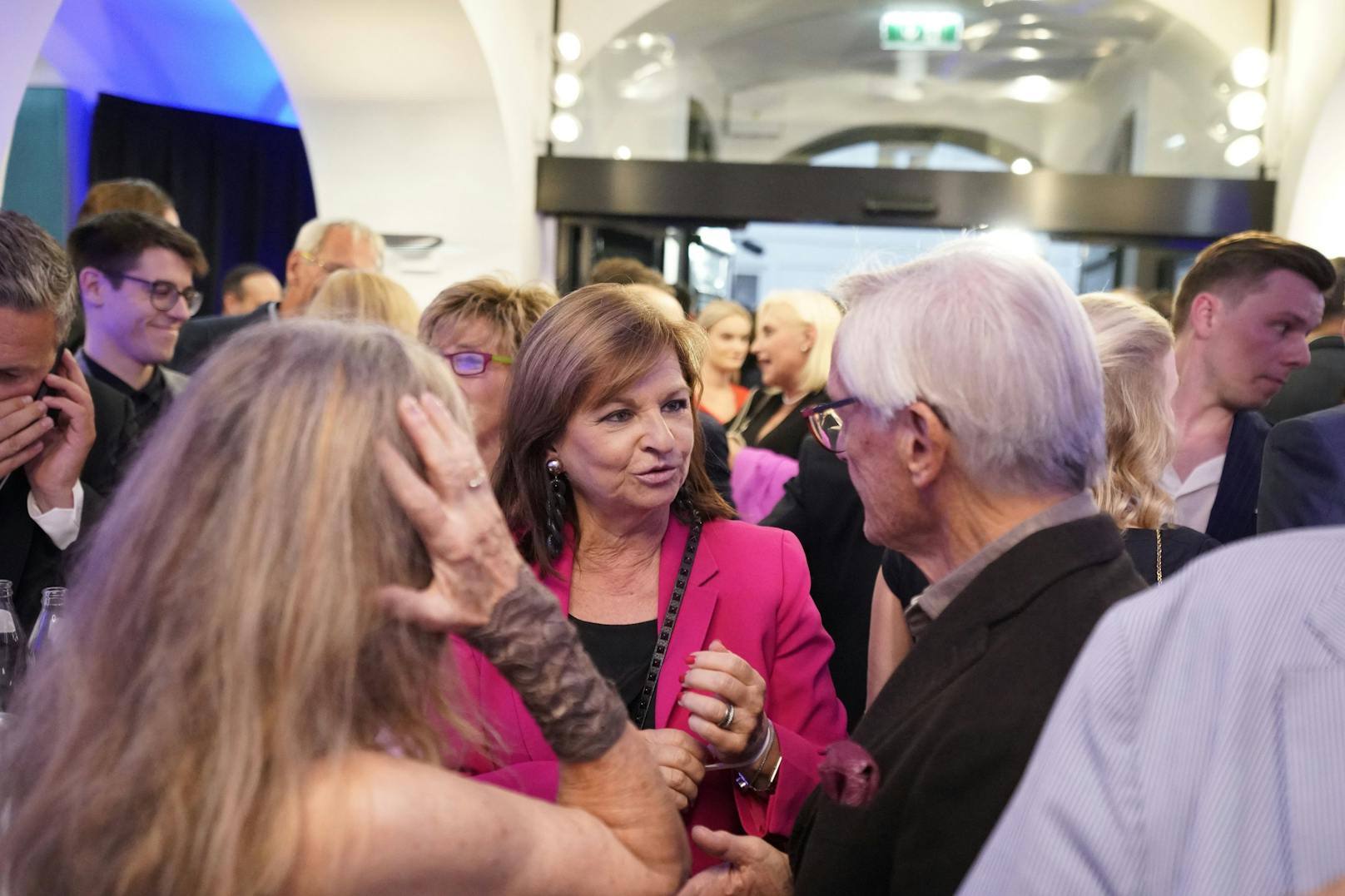 Die frühere Vizekanzlerin Susanne Riess-Hahn gab auch ein Stelldichein.&nbsp;