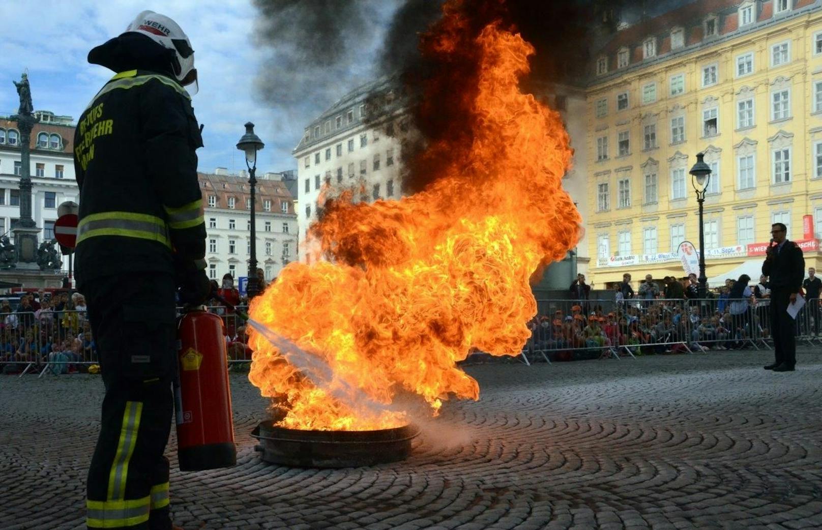 Wie arbeitet die Feuerwehr? Beim Fest wird alles gezeigt und erklärt