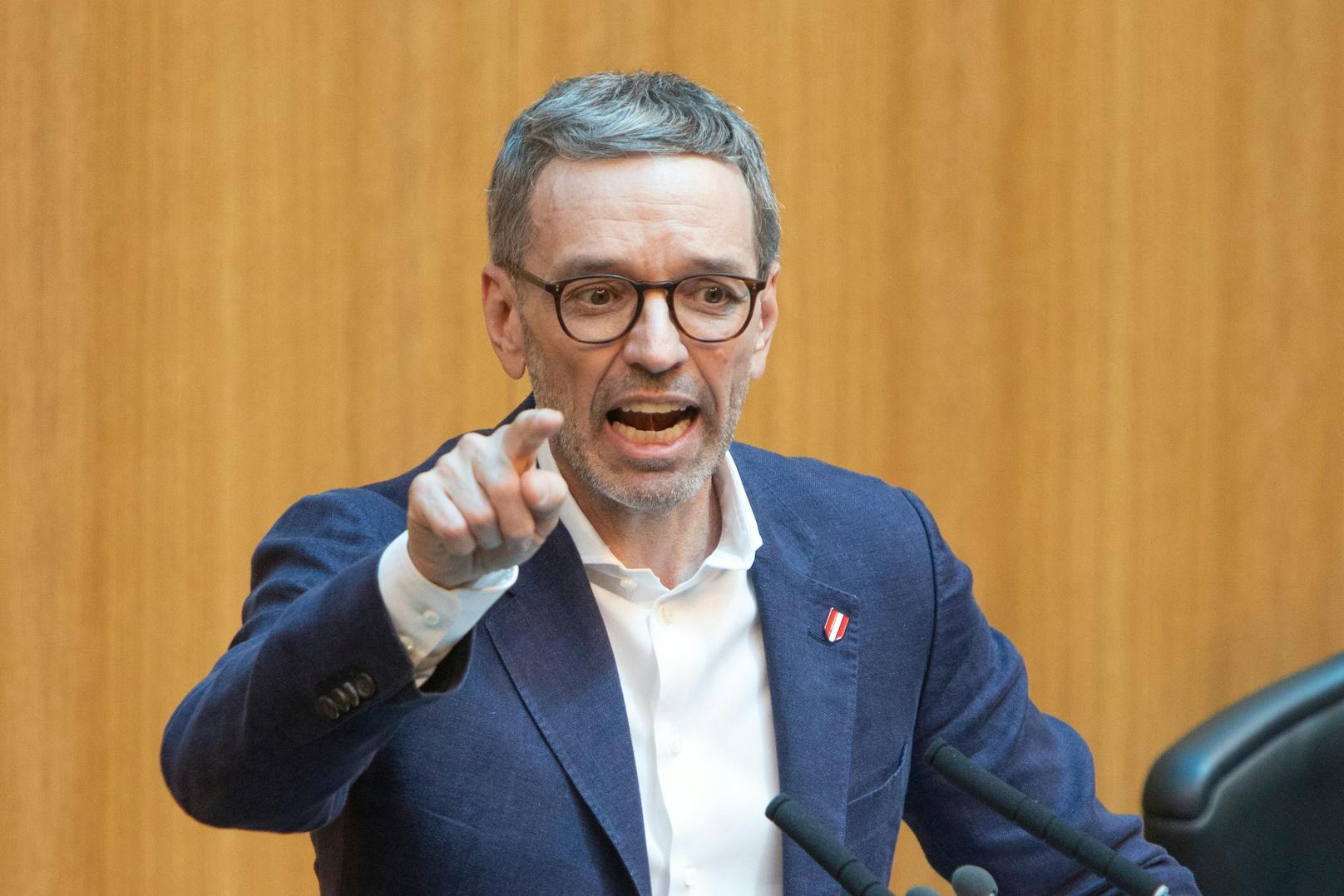 FPÖ-Chef Herbert Kickl kritisiert die Auszahlung des Klimabonus an Asylwerber.