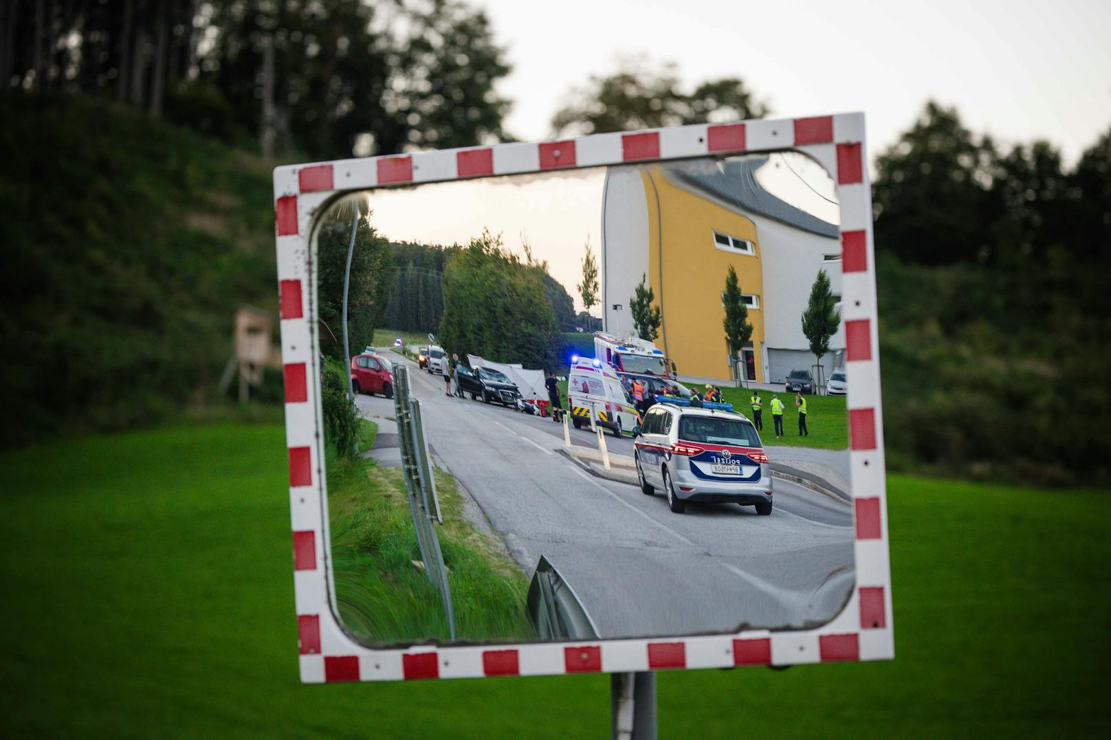 Die Rettungskräfte waren mit einem Großaufgebot vor Ort.