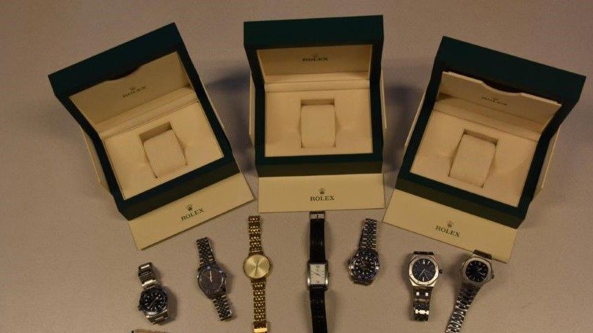 Gestohlene Uhren wurden sichergestellt. 