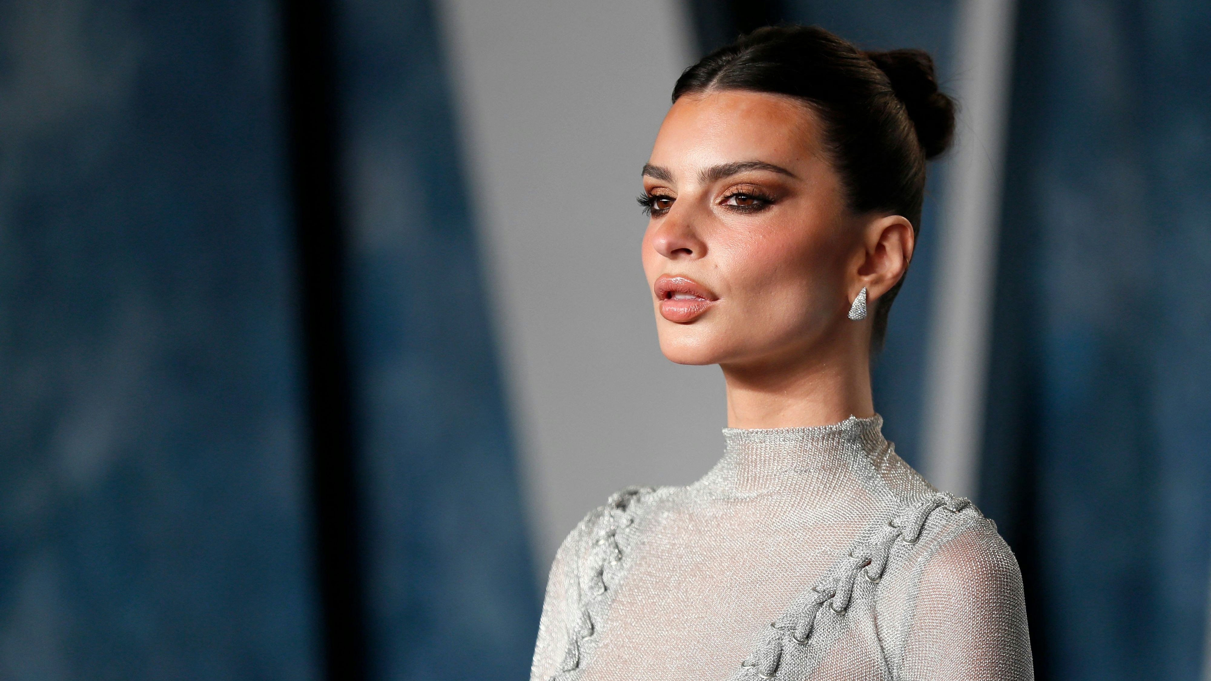 Emily Ratajkowski arrives at the Vanity Fair Oscar party after the 95th Academy Awards, known as the Oscars,  in Beverly Hills, California, U.S., March 12, 2023. REUTERS/Danny Moloshok