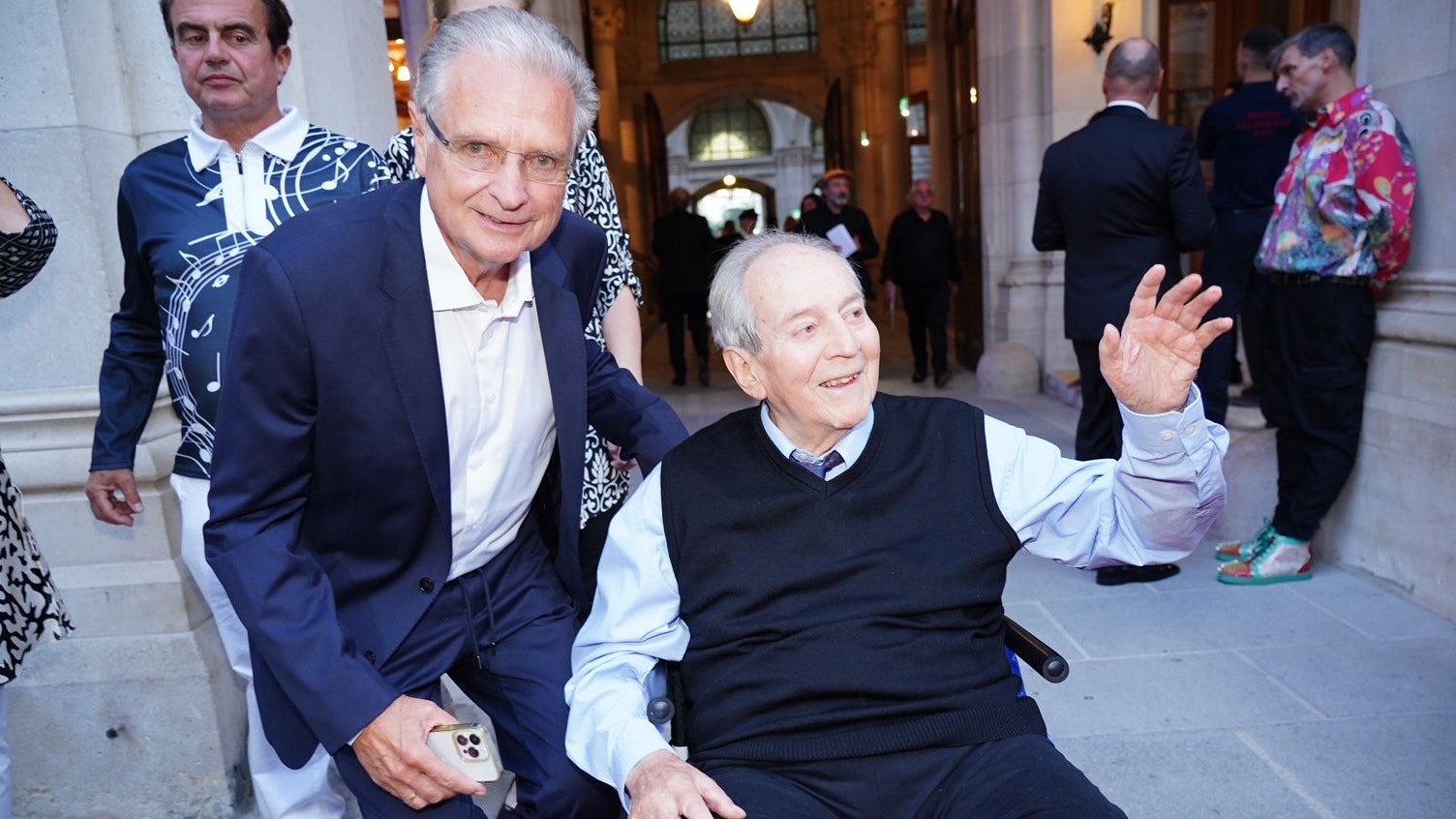 "Ich dachte schon, ich hätte alle Preise und Orden bekommen..."