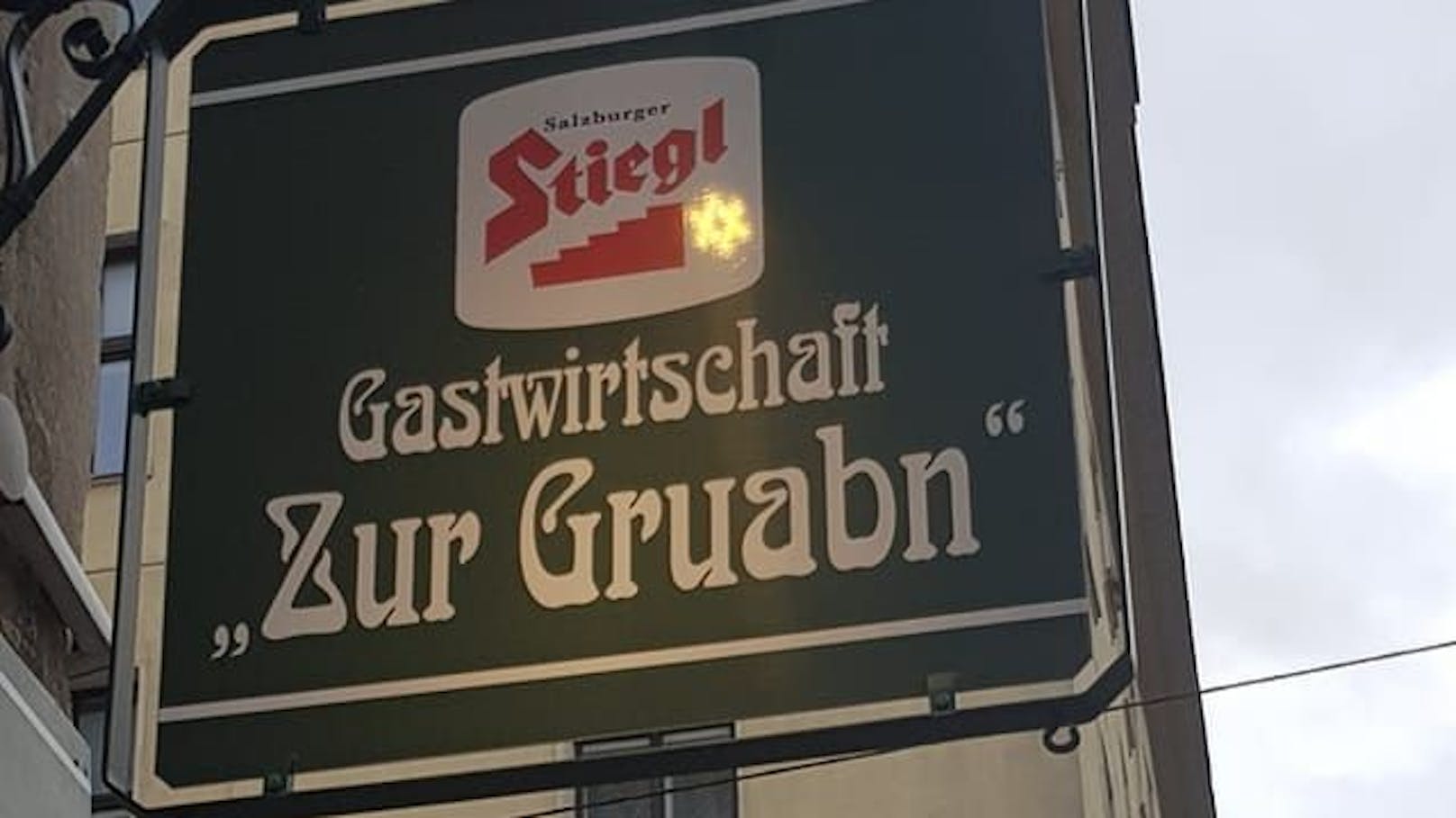 Gefolgt von der Gastwirtschaft "Zur Gruabn" in der Viaduktgasse 41, 1030 Wien.