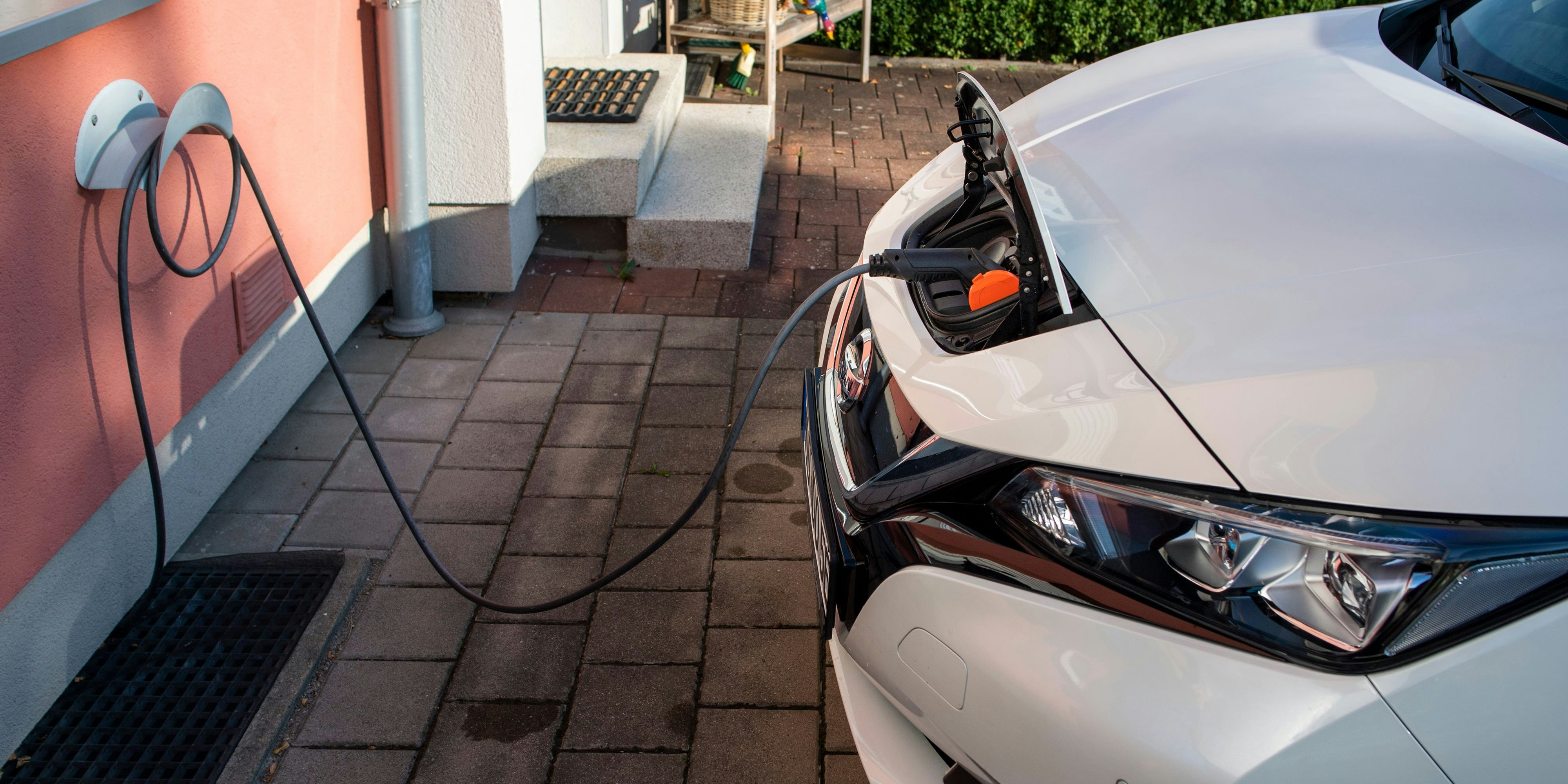 Elektroauto-Besitzer können sich über einen kleinen Geldregen freuen. 