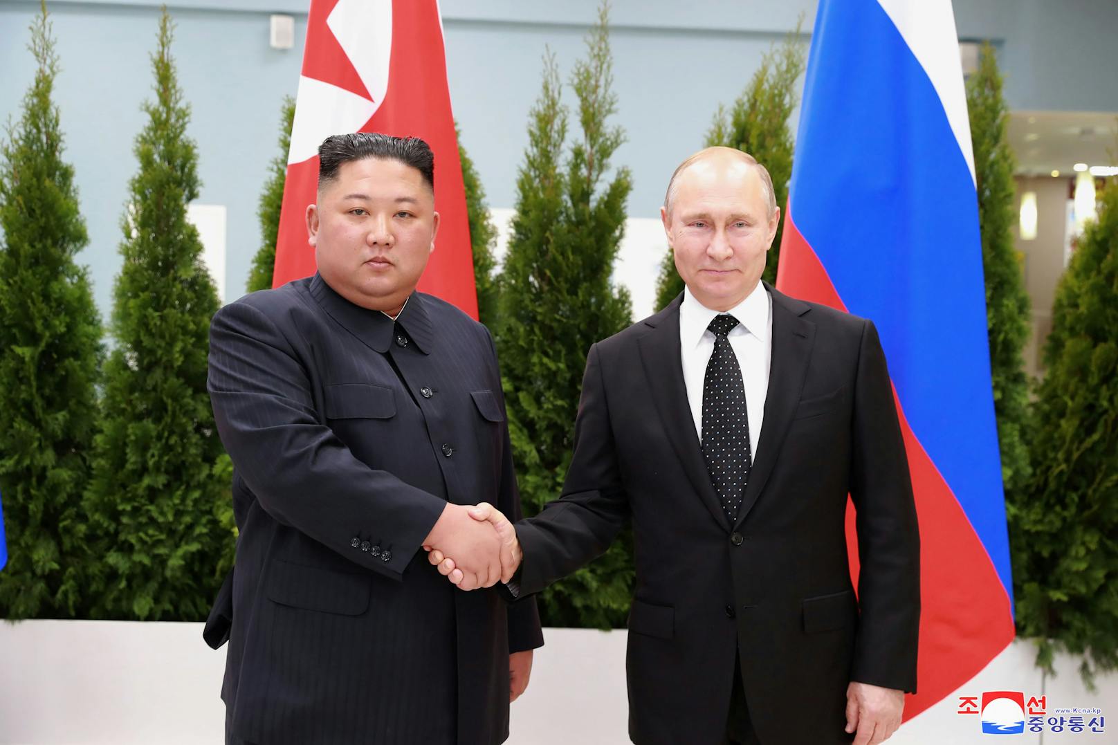 Nordkoreas Machthaber Kim Jong Un und Russlands Präsident Wladimir Putin trafen sich bereits 2019 auf einem dreitägigen Gipfel in Wladiwstok.