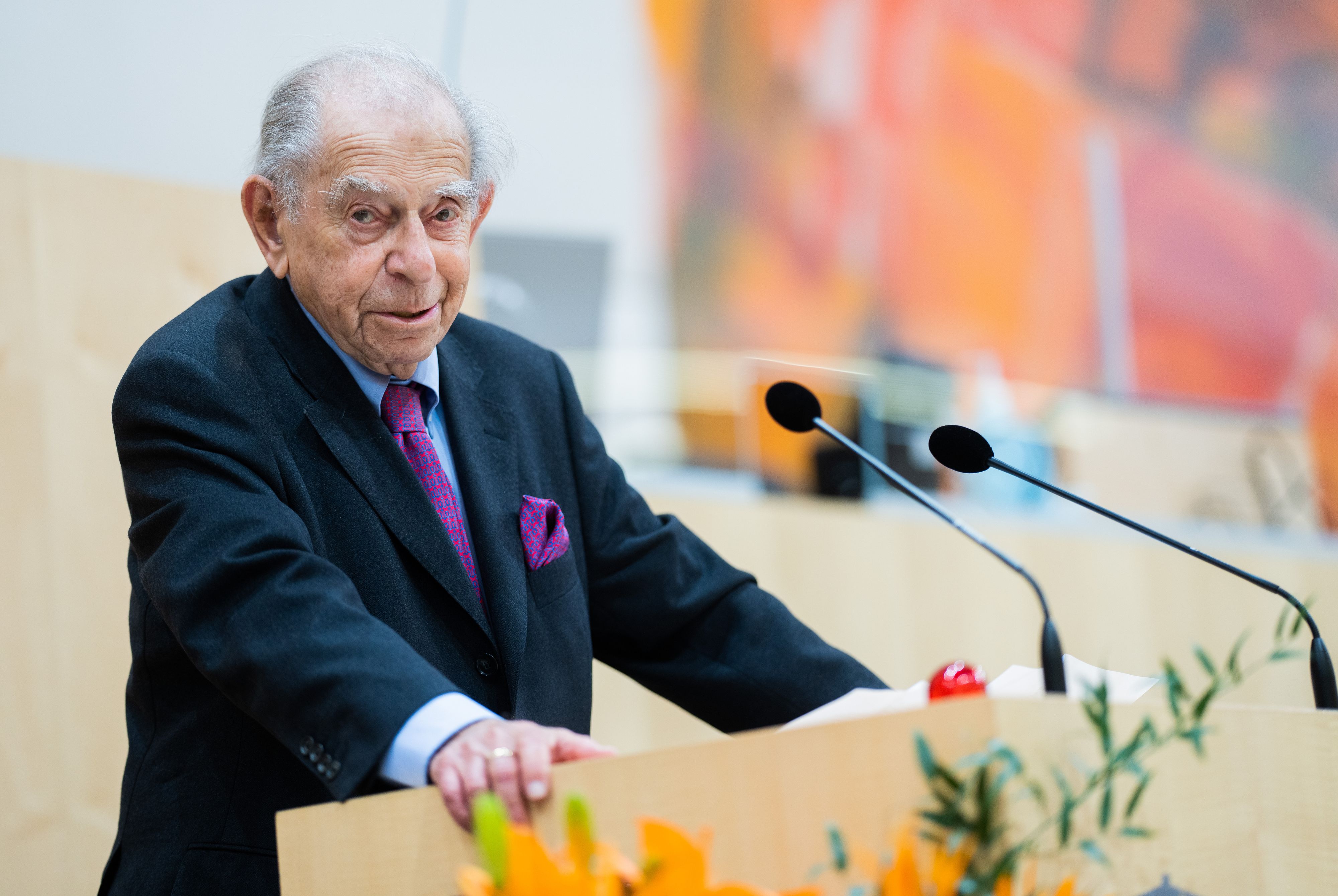 Publizist und Osteuropa-Experte Paul Lendvai anlässlich der Verleihung des "Concordia"-Ehrenpreises für sein Lebenswerk am 26. April 2022.
