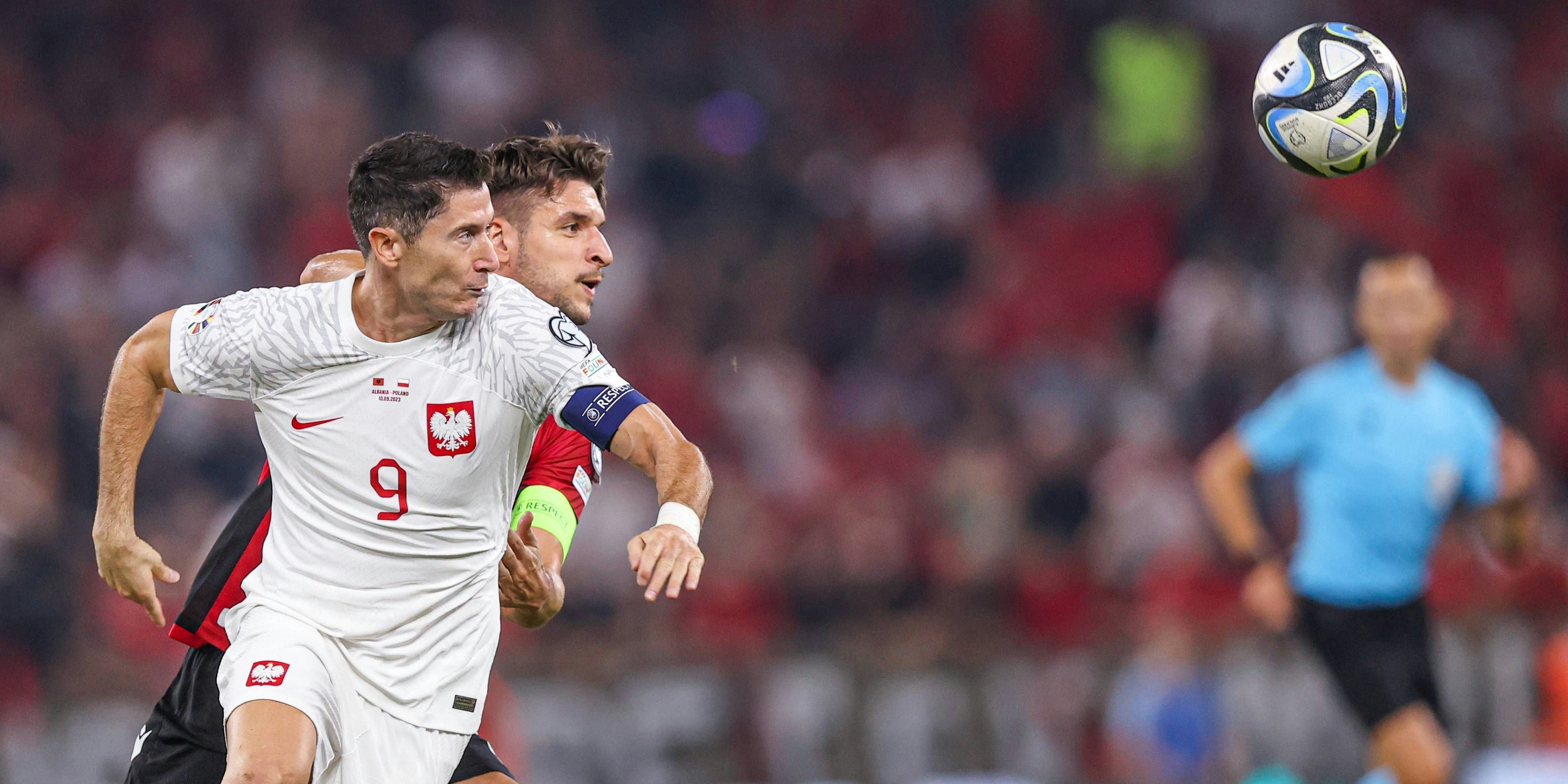 Robert Lewandowski droht 2024 die Zuschauerrolle.