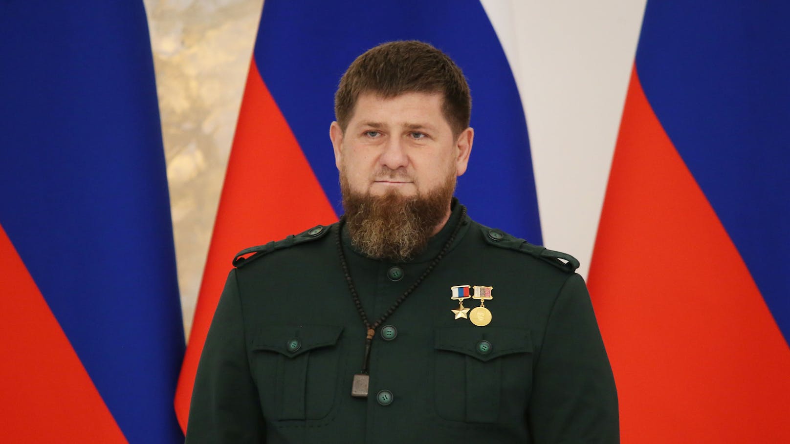 Ramsan Kadyrow hat seinen Leibarzt zunehmend verdächtigt, ihn vergiftet zu haben.