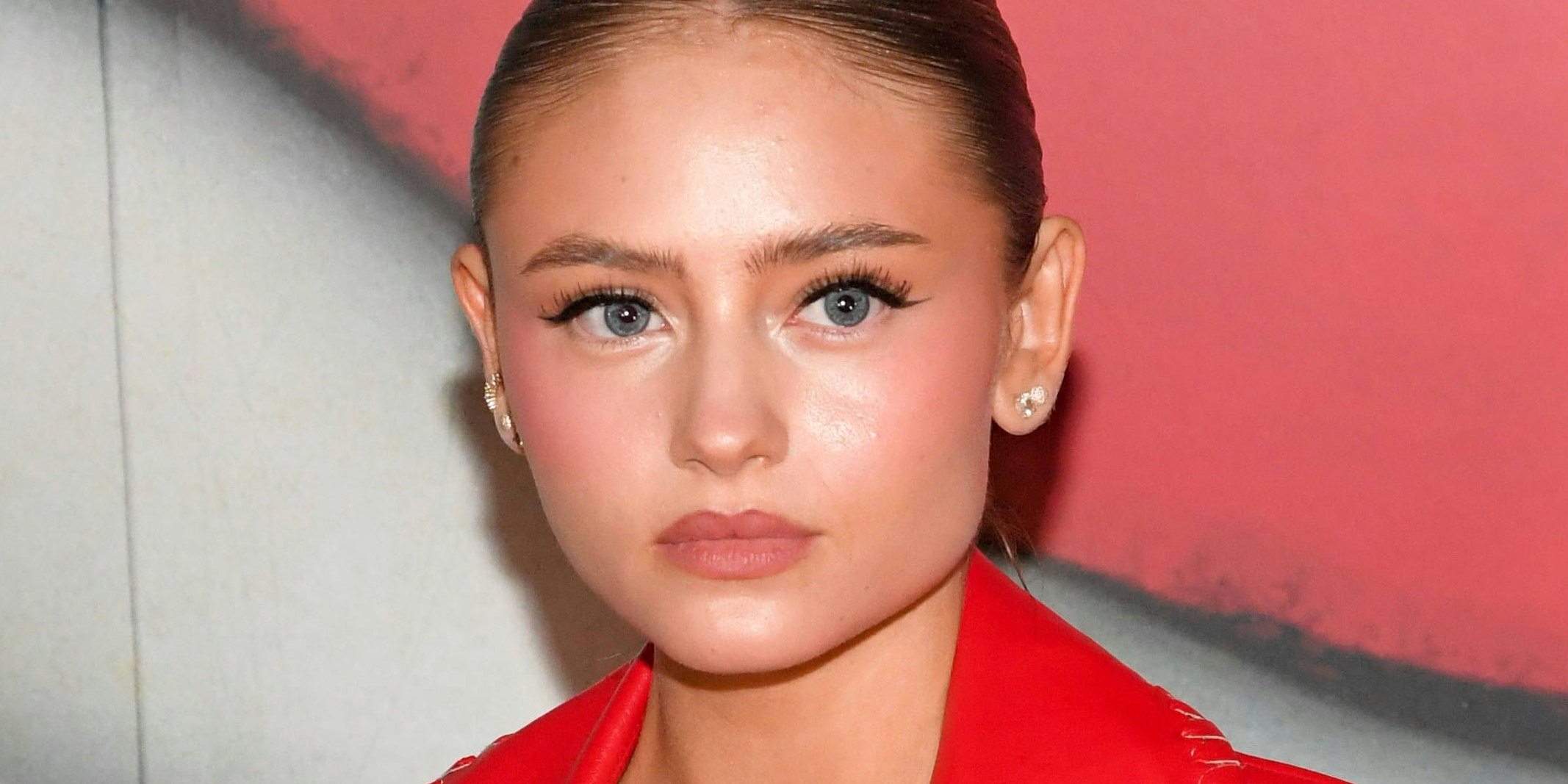 Mit diesem Look fällt Leni Klum auf.