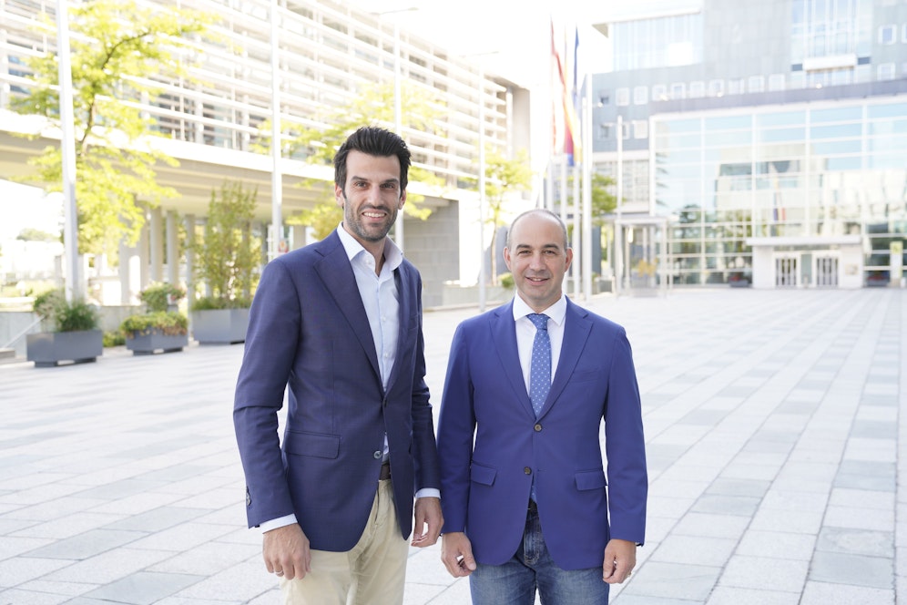 Landesvize und FPNÖ-Chef Udo Landbauer mit Landesrat Christoph Luisser (v.li.)