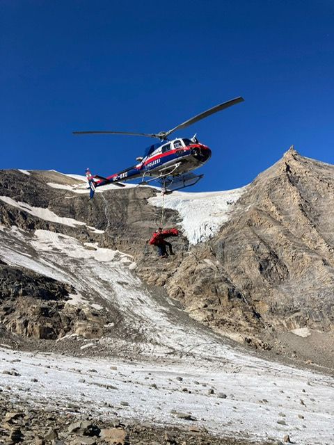 Ein Polizeiheli barg die Leiche des Vermissten.